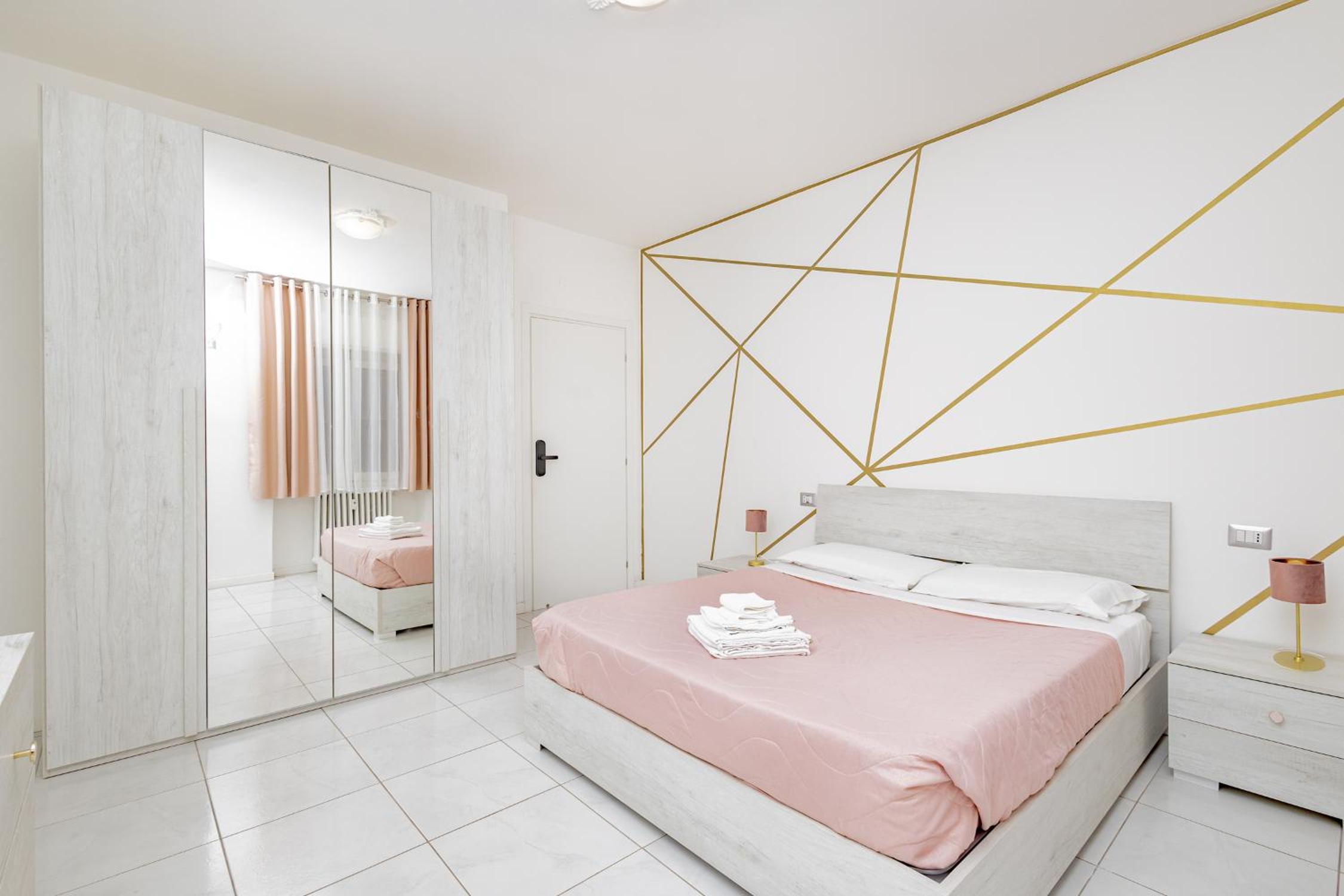 Double Room With Shared Bathroom photo 1