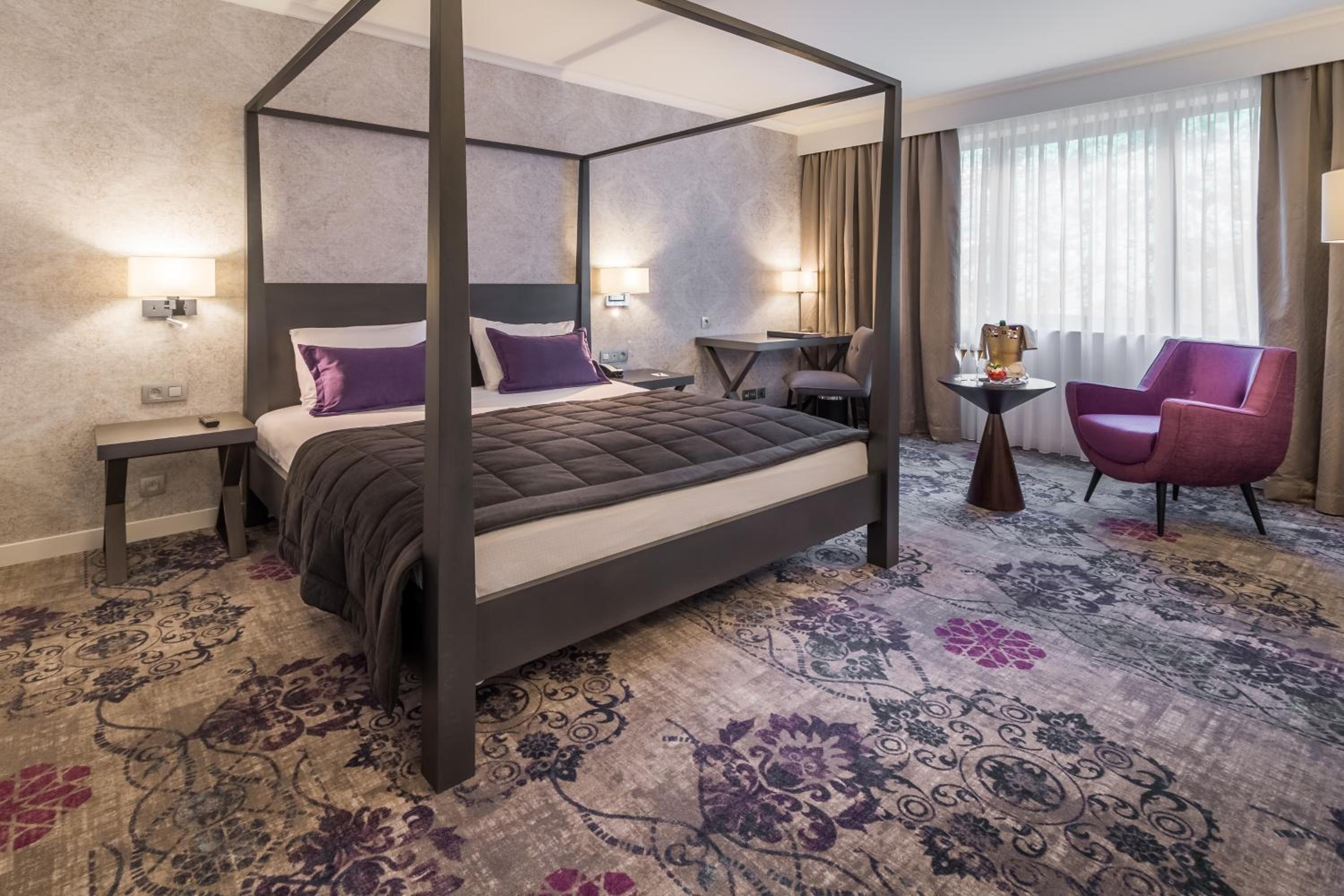 Double or Twin Room with Shower photo 1