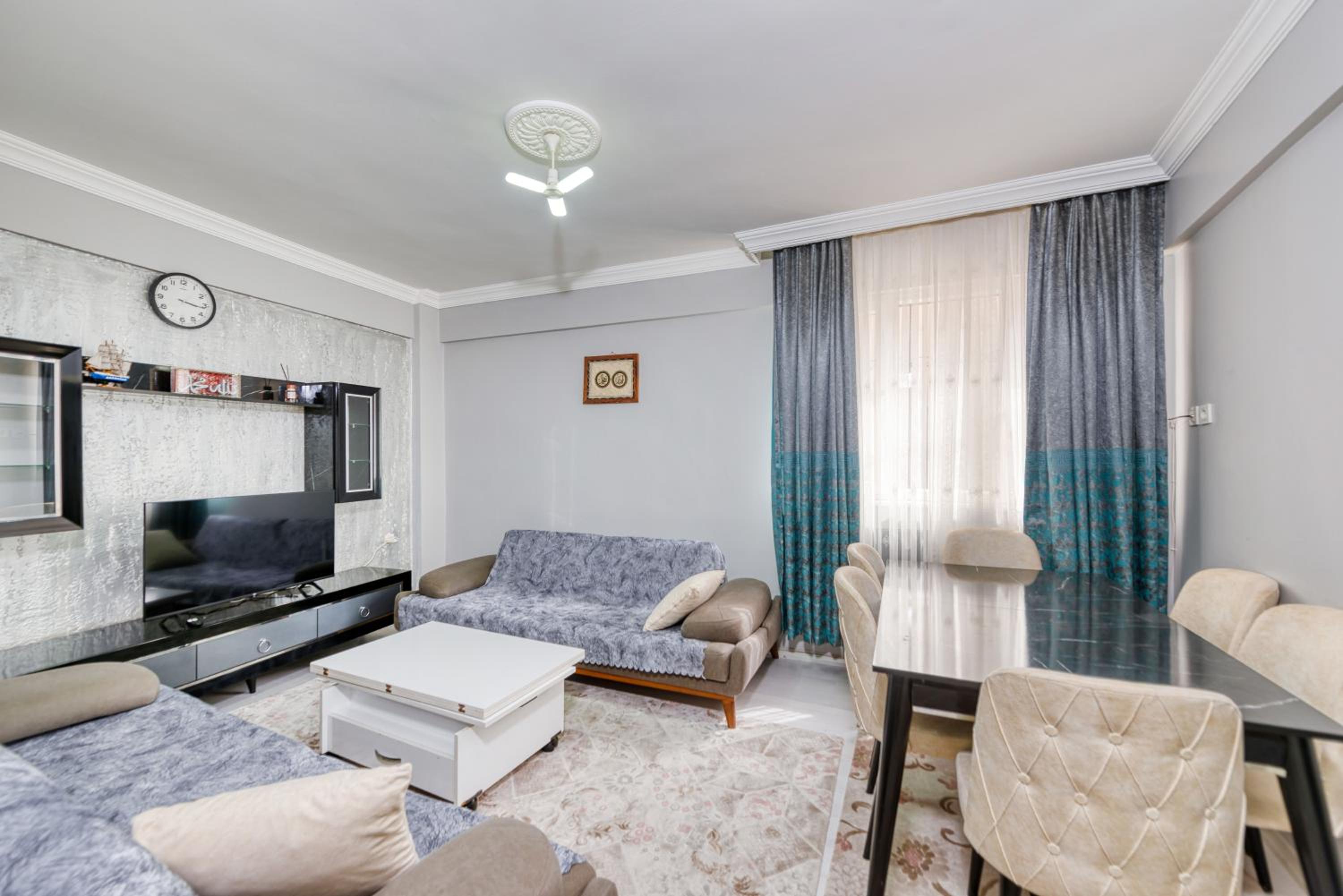 Deluxe Apartment photo 3