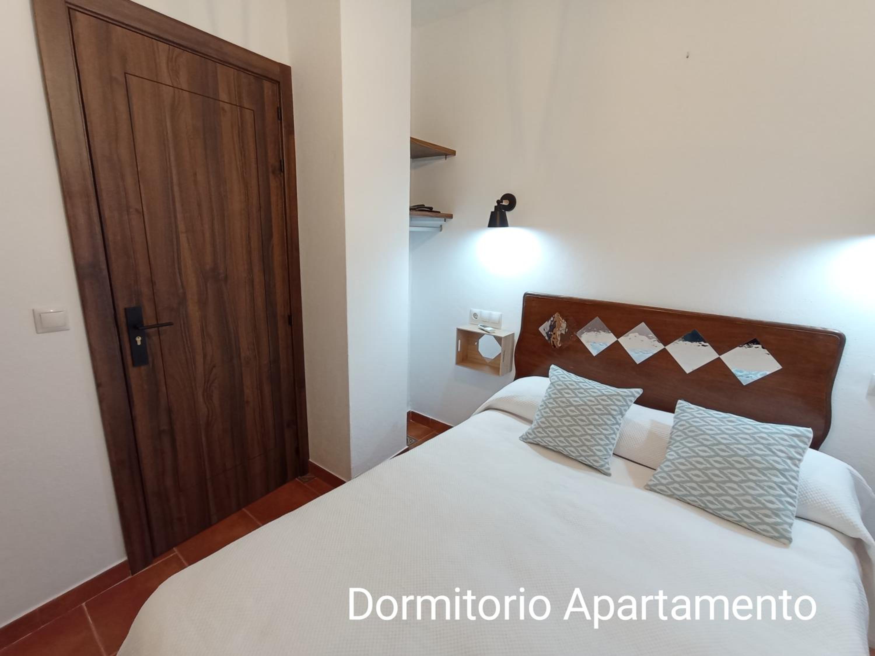 Apartamento con Balcón