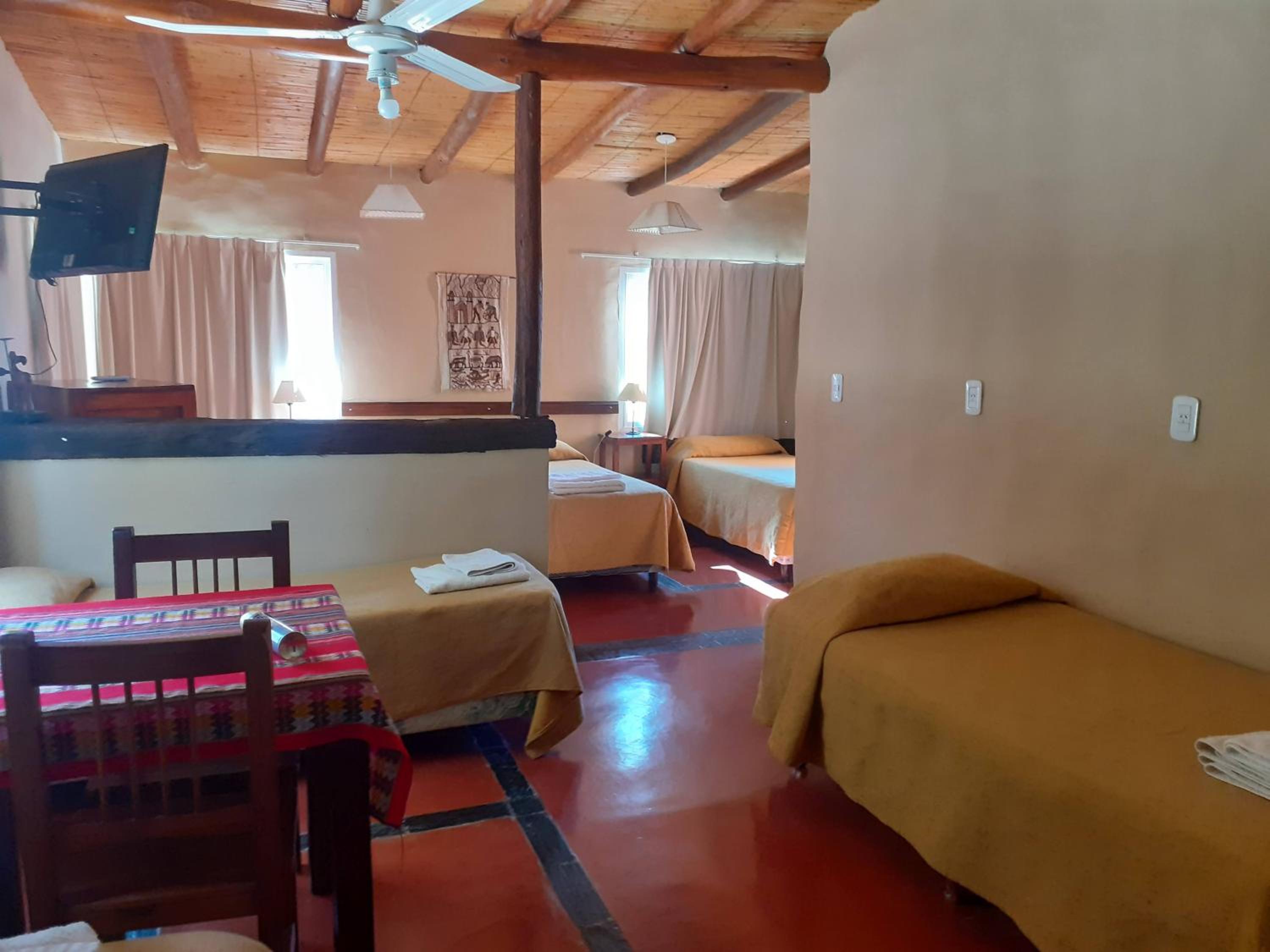 Family Room with Mountain View photo 3