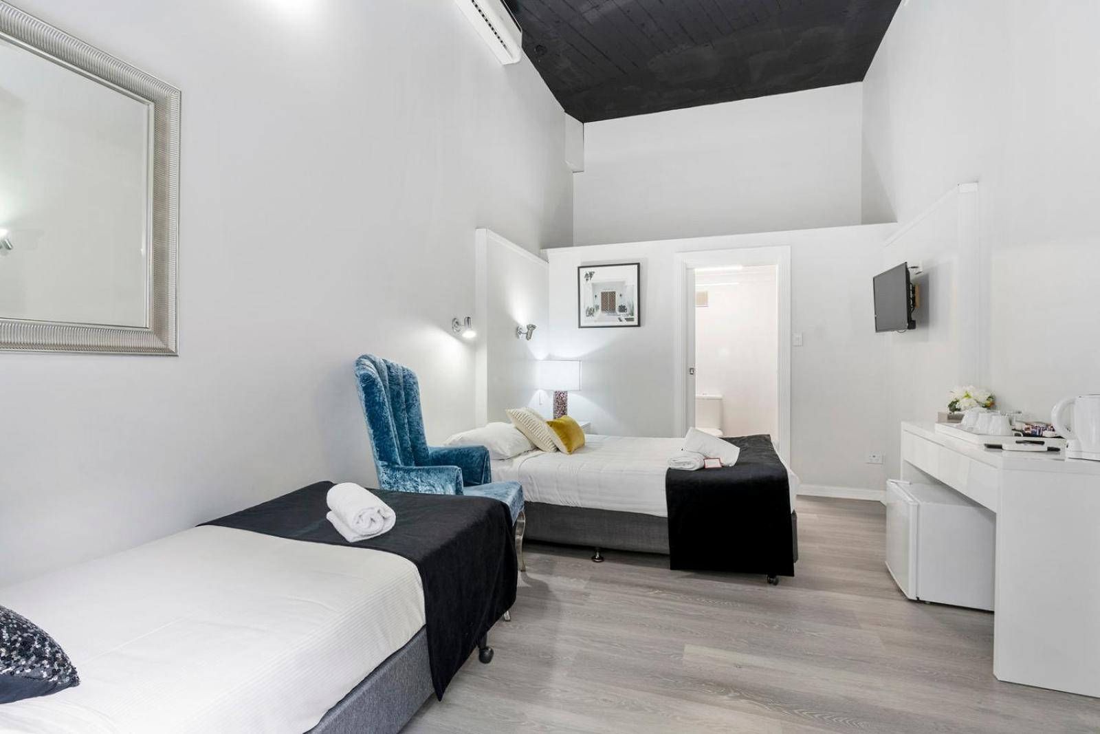 Superior Twin Room - Photo 5