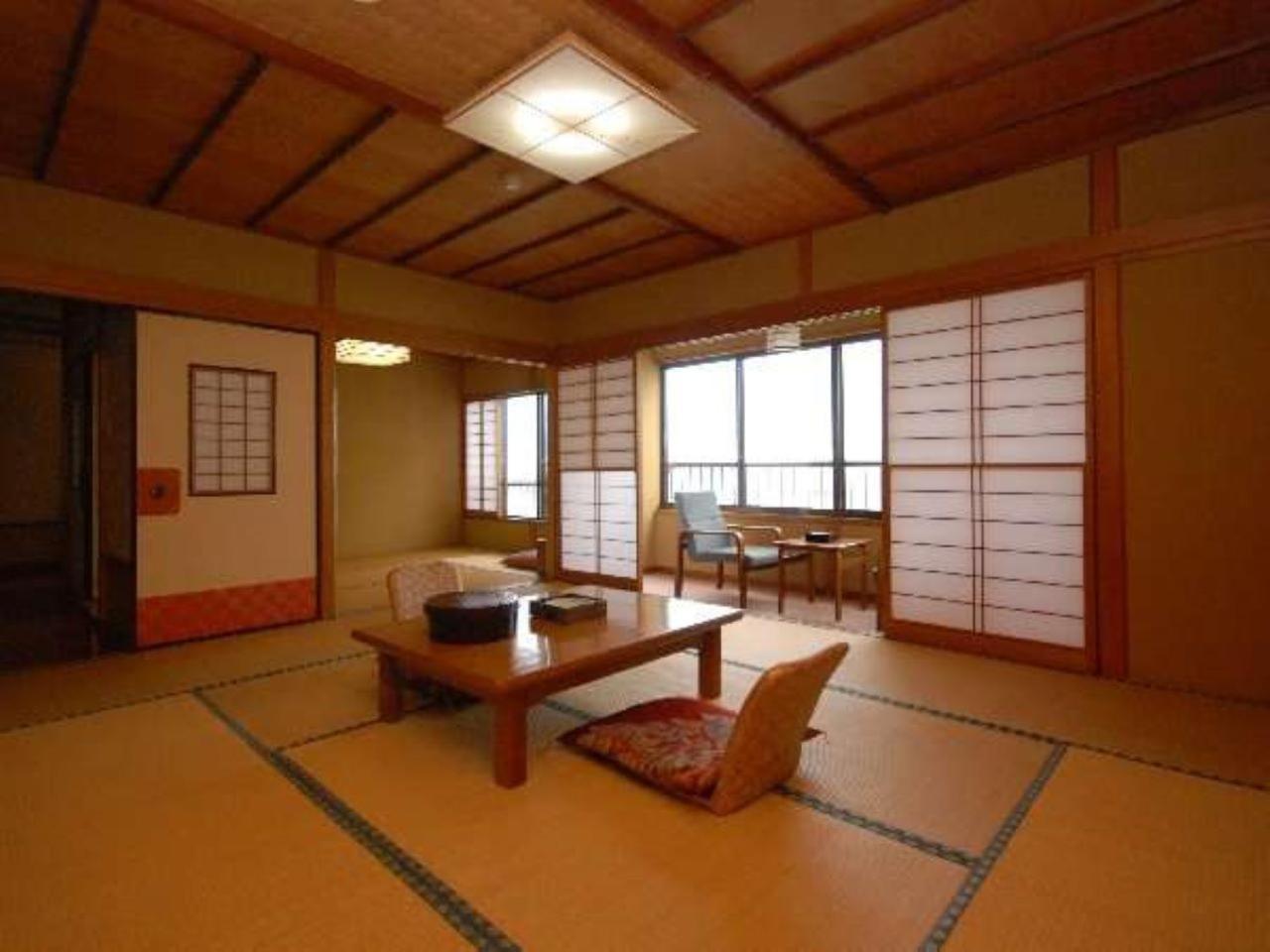 Japanese-Style Family Room with Sea View with Indoor Bath Onsen photo 2