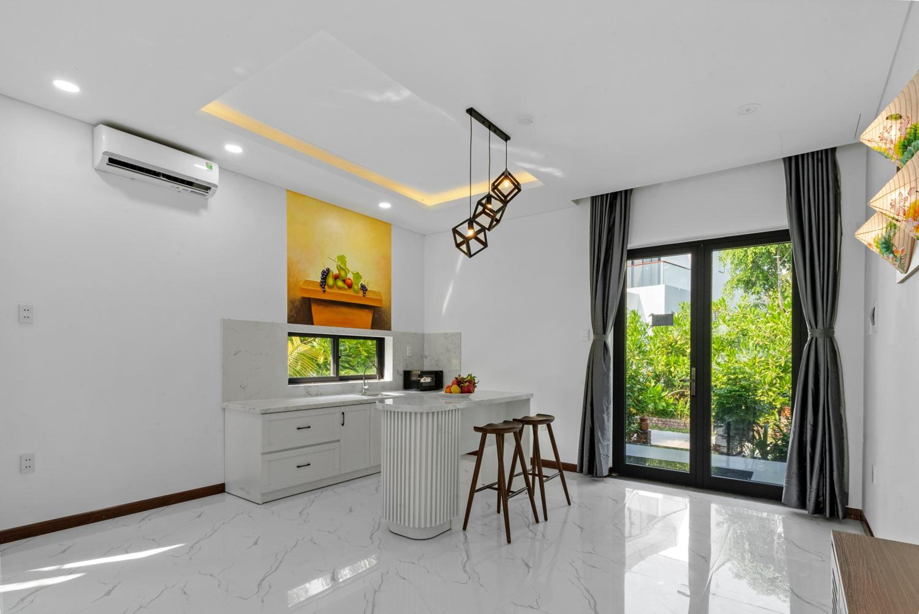 Three-Bedroom Villa With Private Pool And Garden View - Photo 2