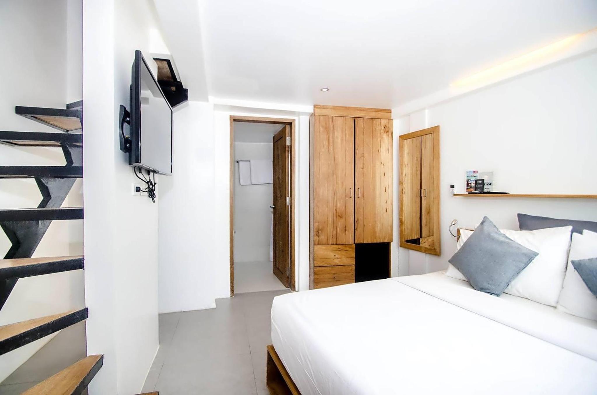 Loft room with sea view - Photo 1