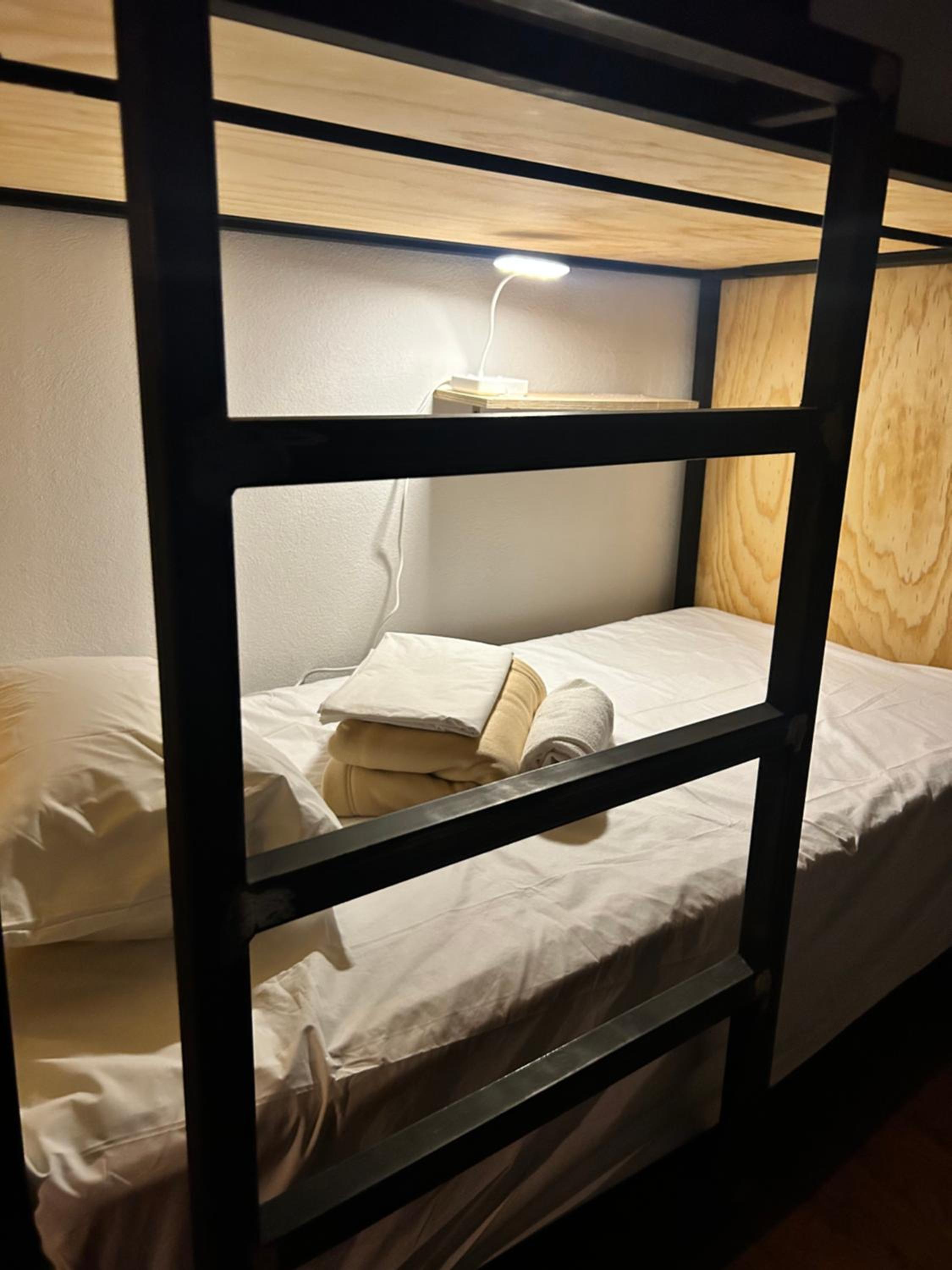 Bed in 4-Bed Mixed Dormitory Room photo 1