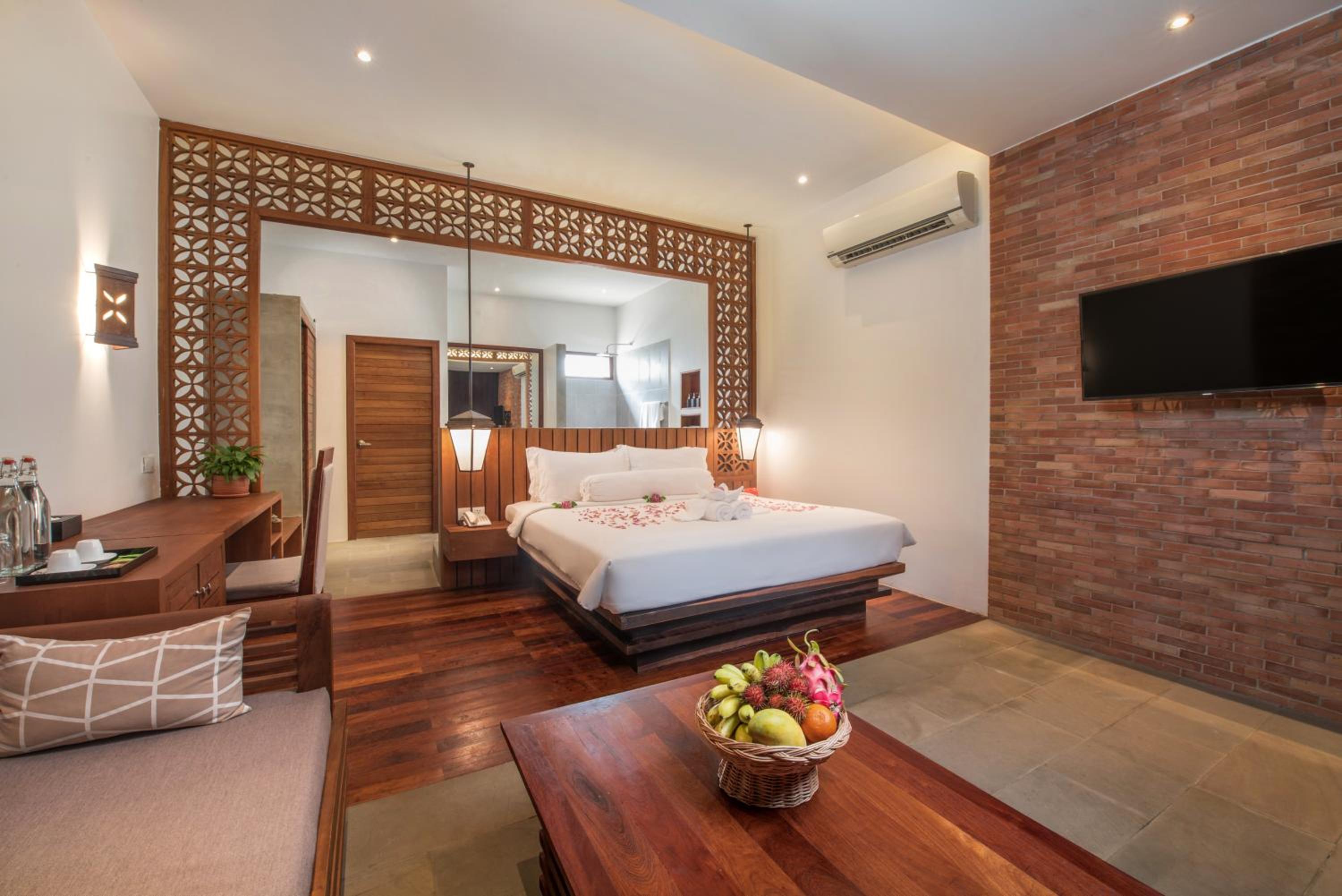 Garden Suite Pool Access + 15% Off F&B