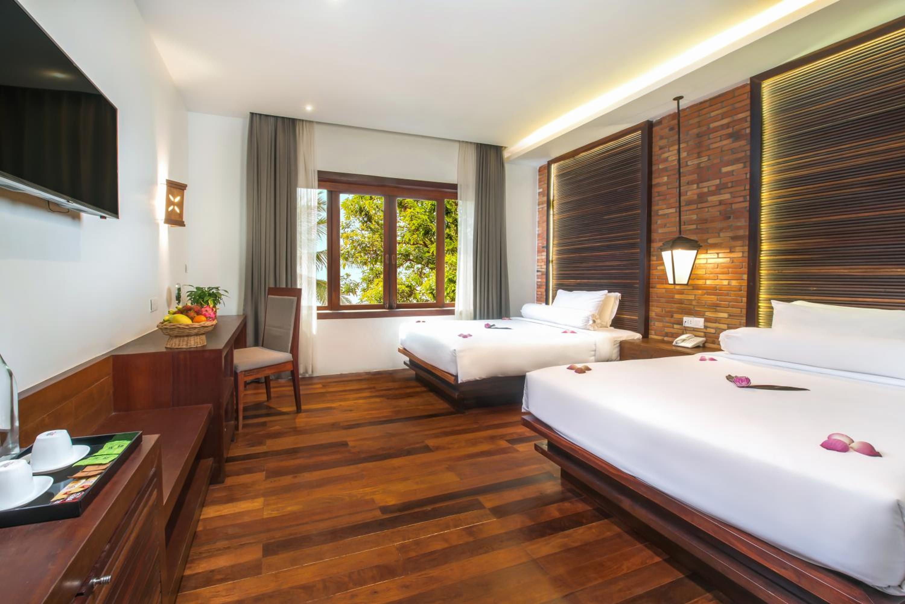 Junior Twin Suite + 15% Off F&B