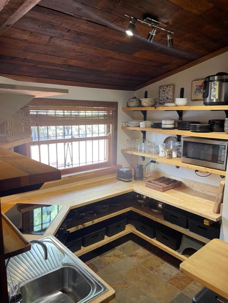 Studio Apartment photo 2