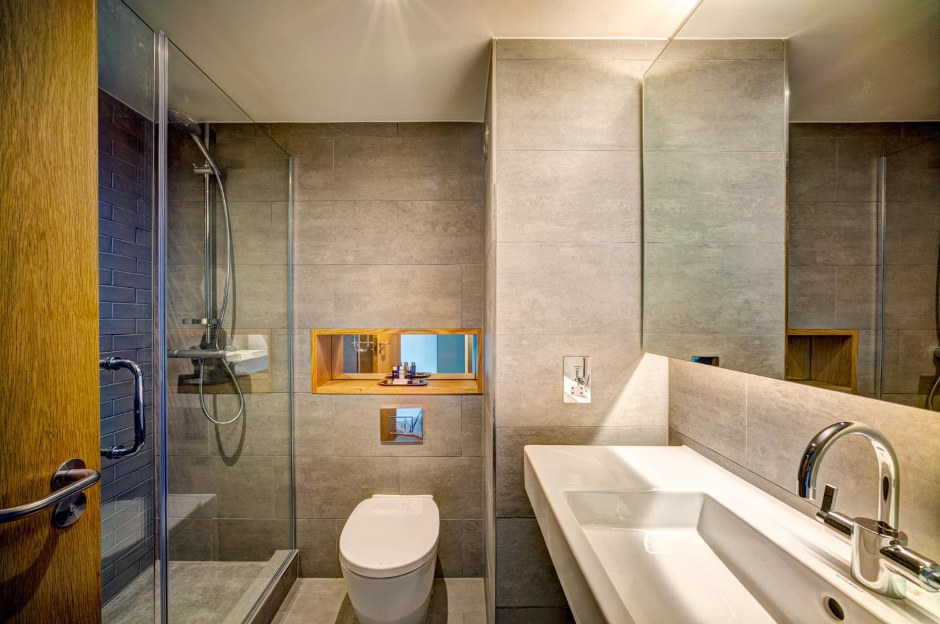 Standard Twin Room - Photo 3