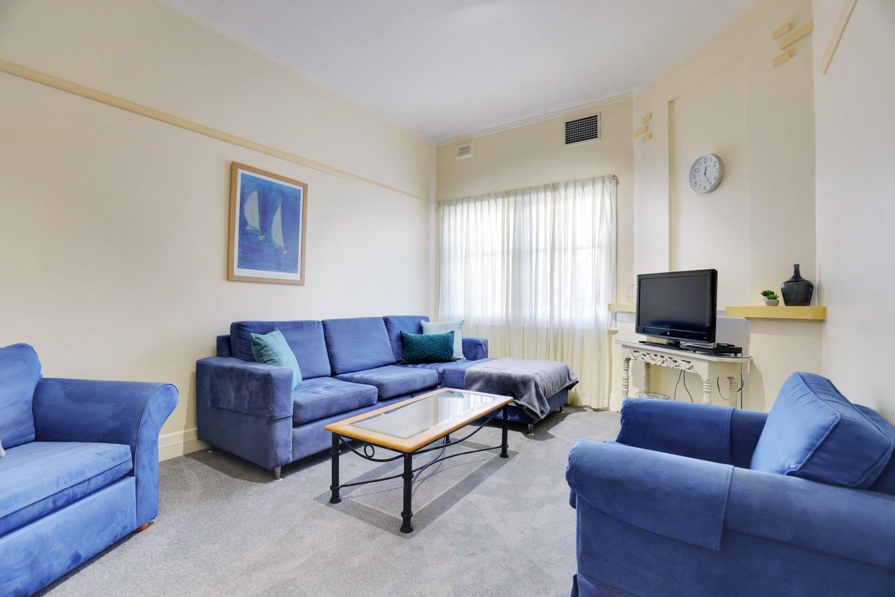 Apartment photo 1