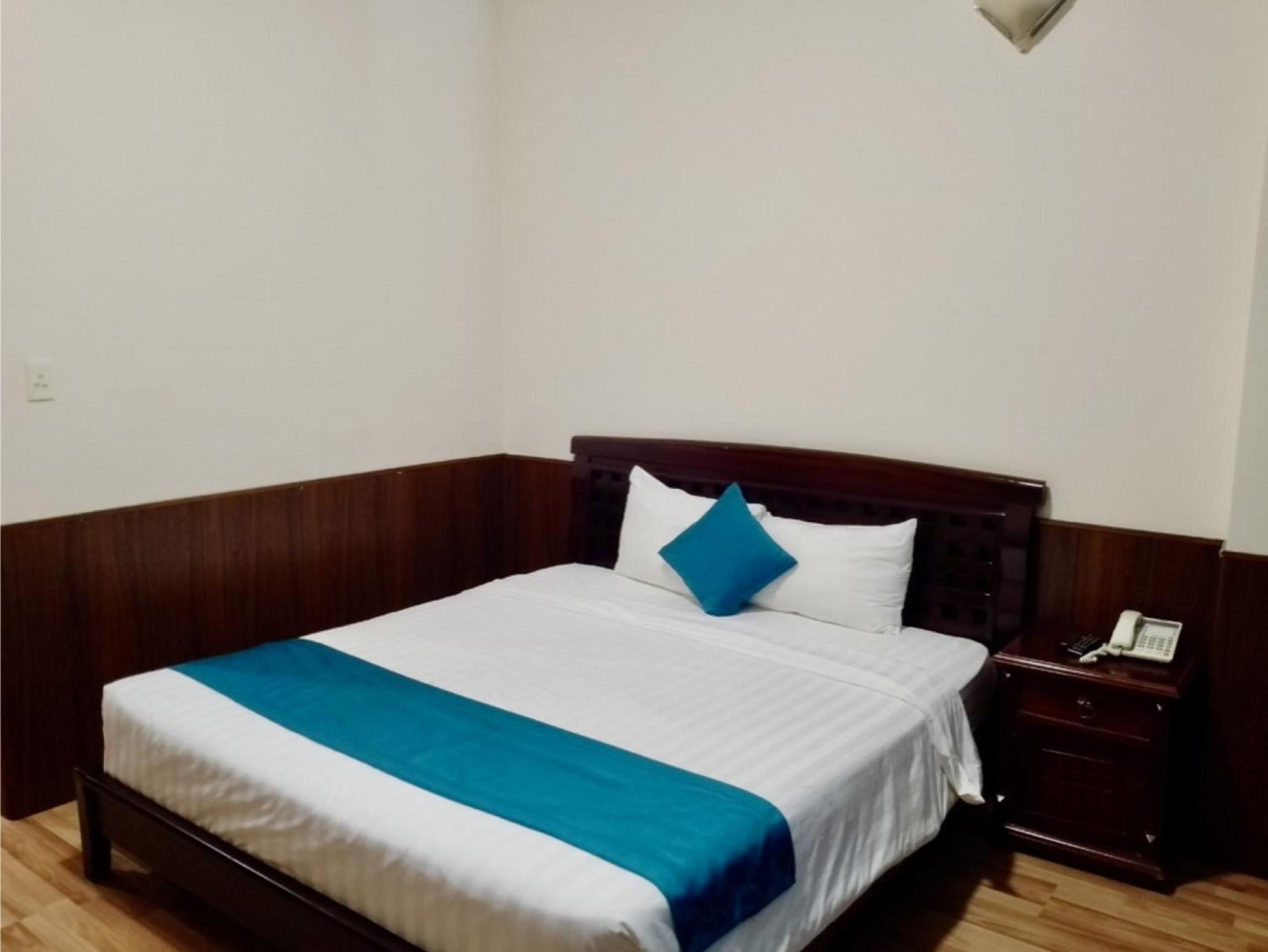 Double Room - Photo 3