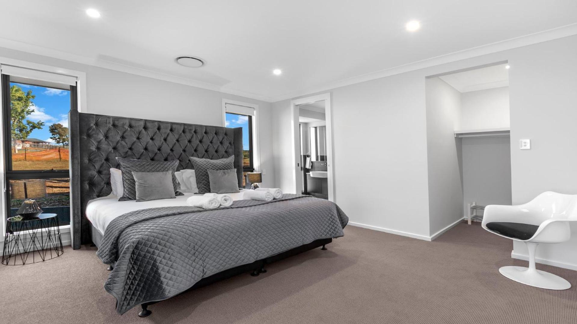 Four-Bedroom Vacation Home photo 3