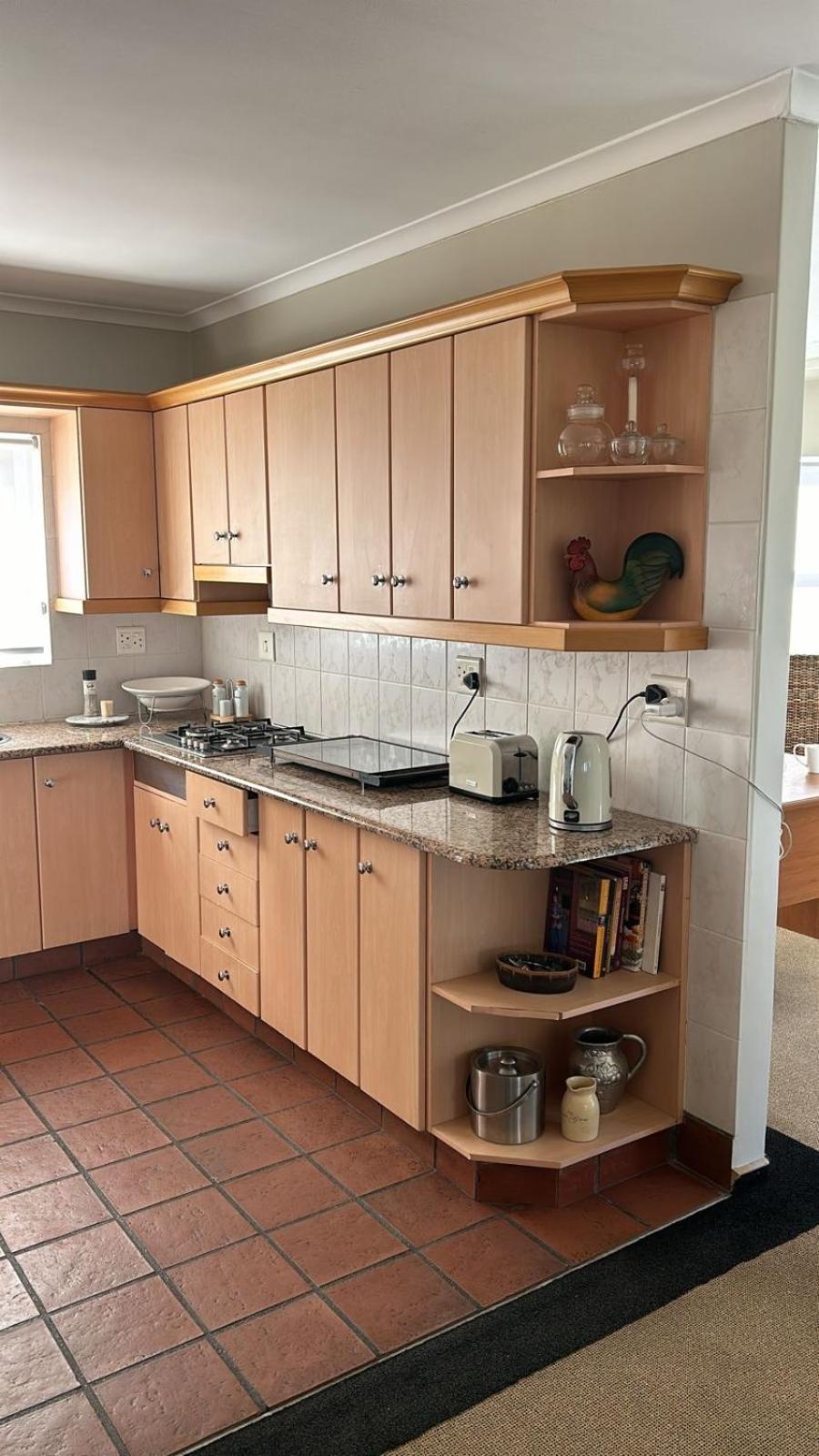 Three-Bedroom House photo 2