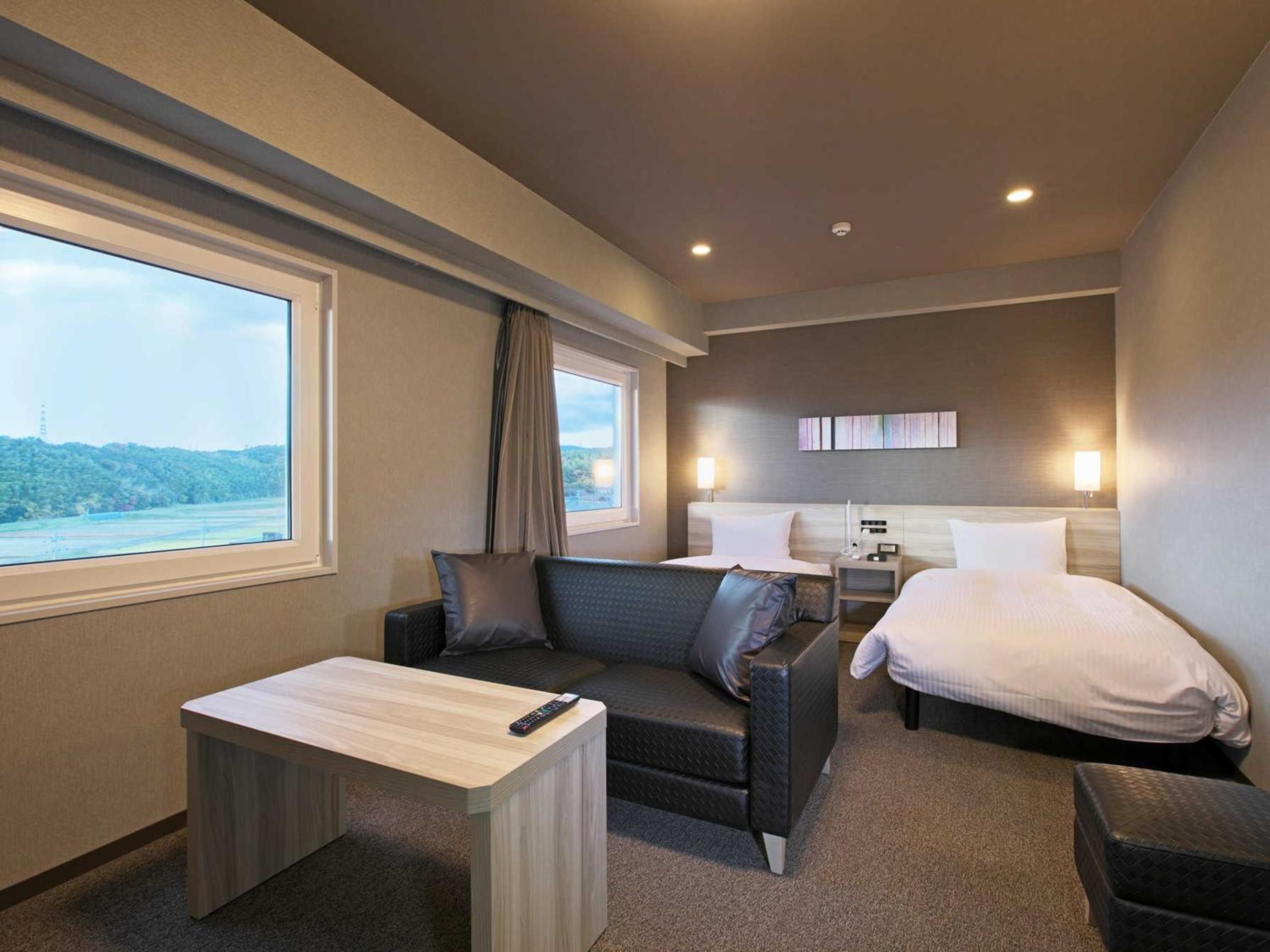 Superior Twin Room - Non-Smoking - Photo 1