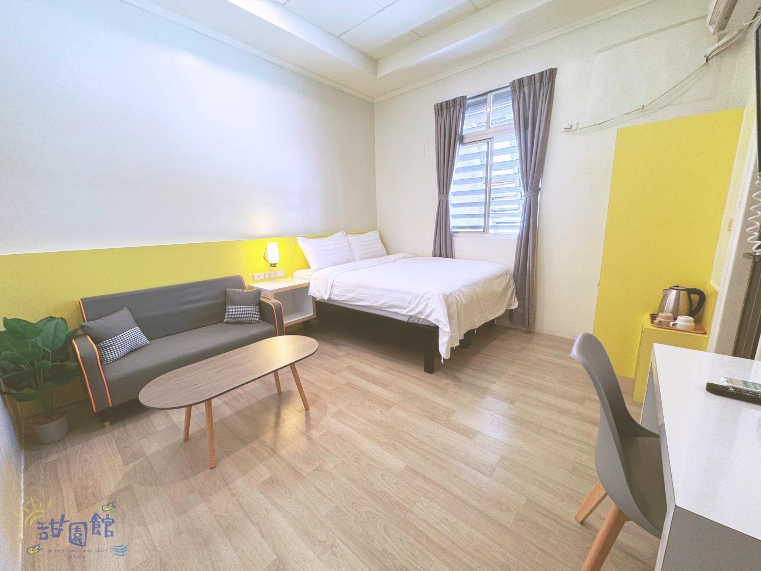 Deluxe Double Room photo 3