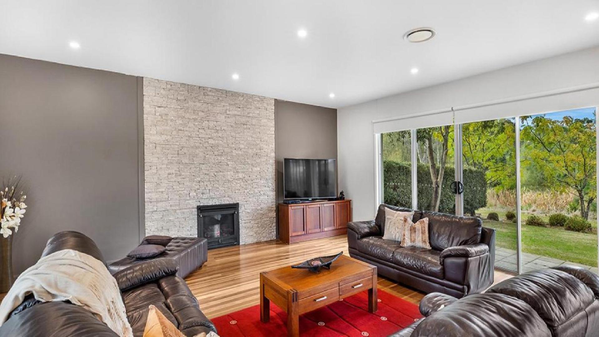 Three-Bedroom Vacation Home  photo 2