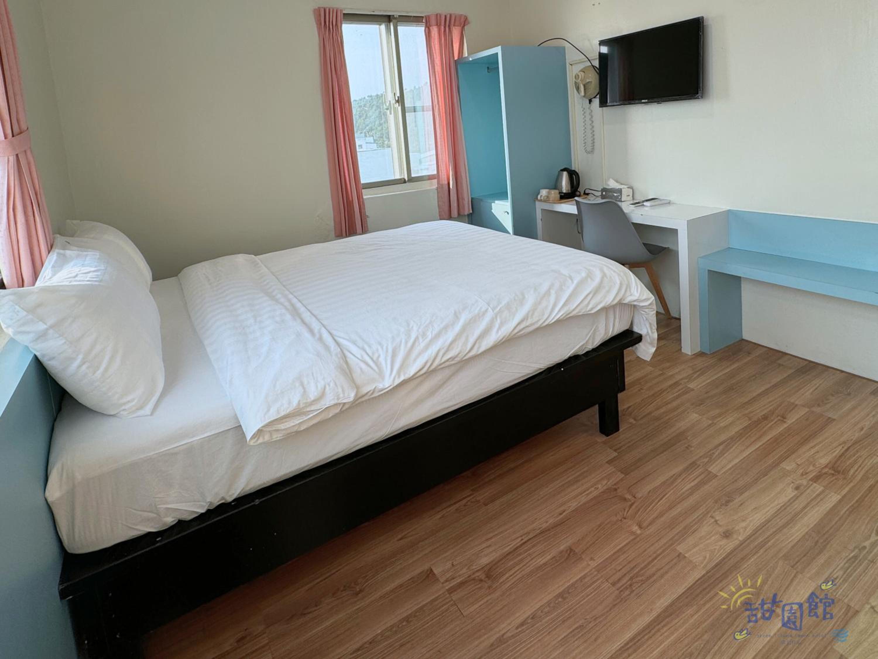 Double Room with Sea View photo 3