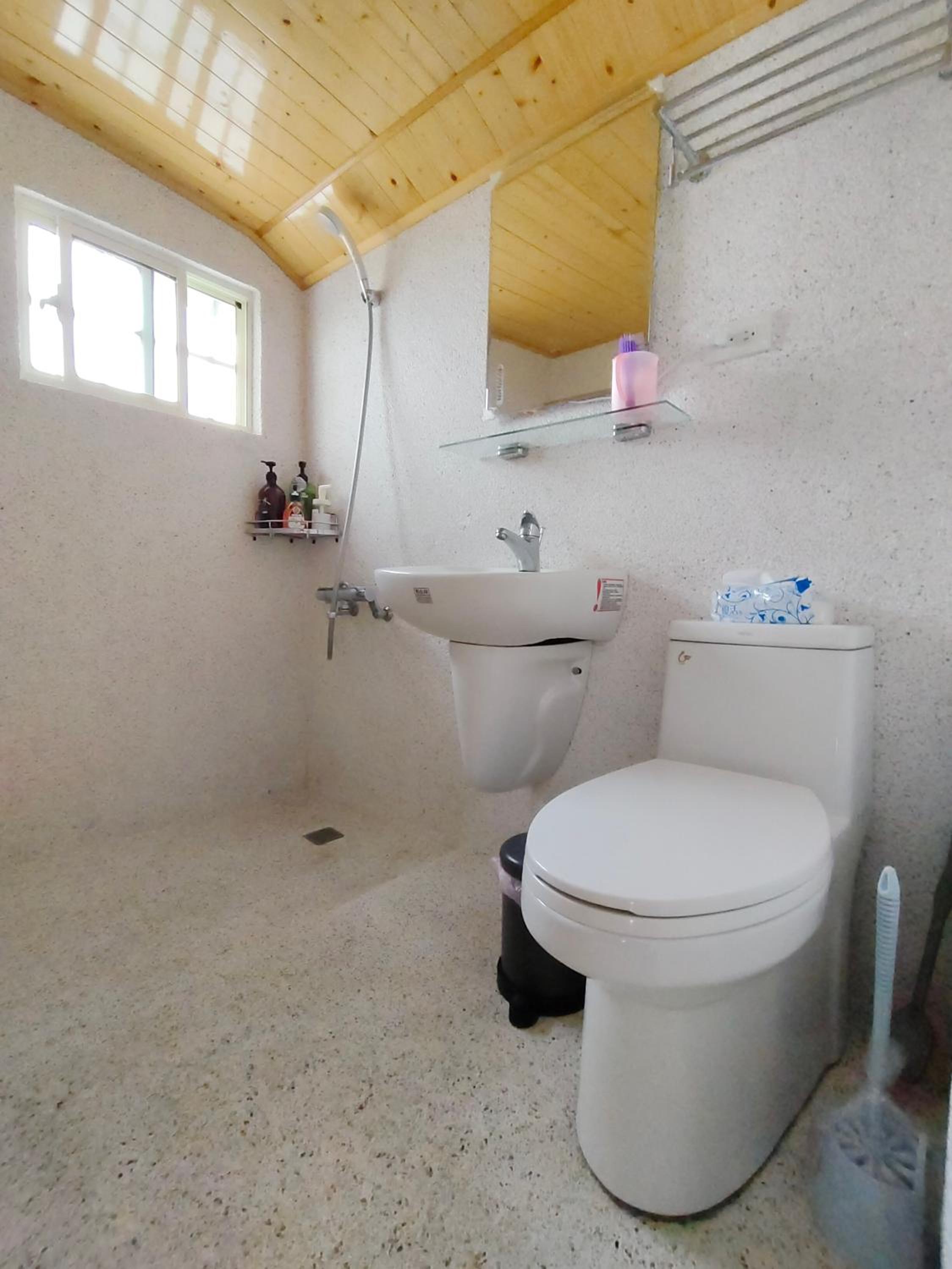 Quadruple Room with Private External Bathroom photo 2