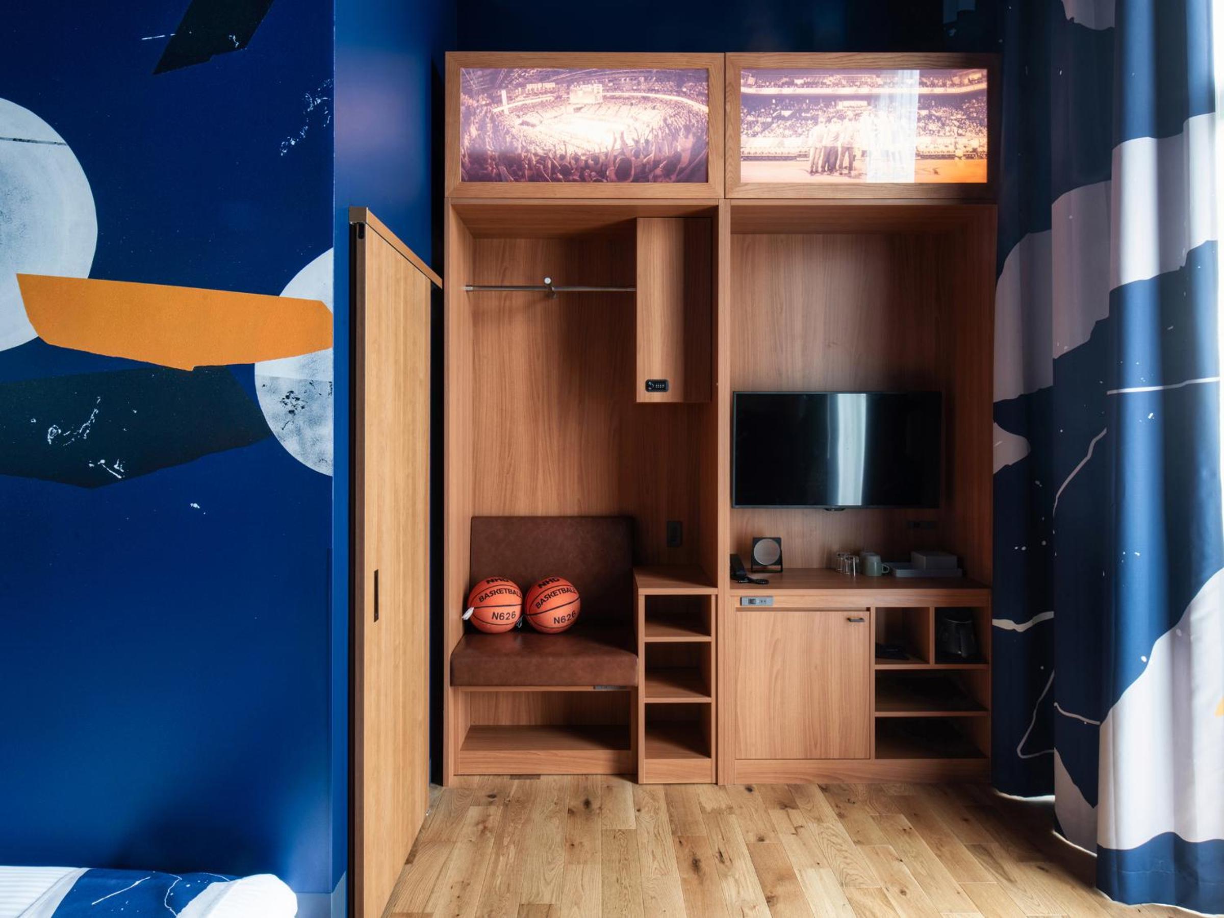 Ryukyu Golden Kings Twin Room - Photo 8
