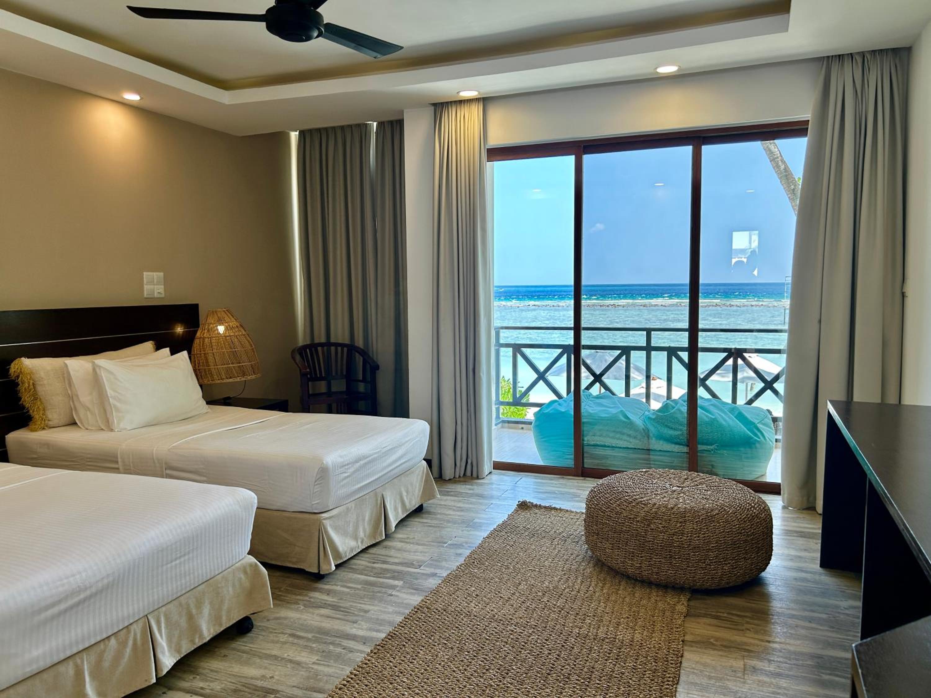 Family Room with Sea View