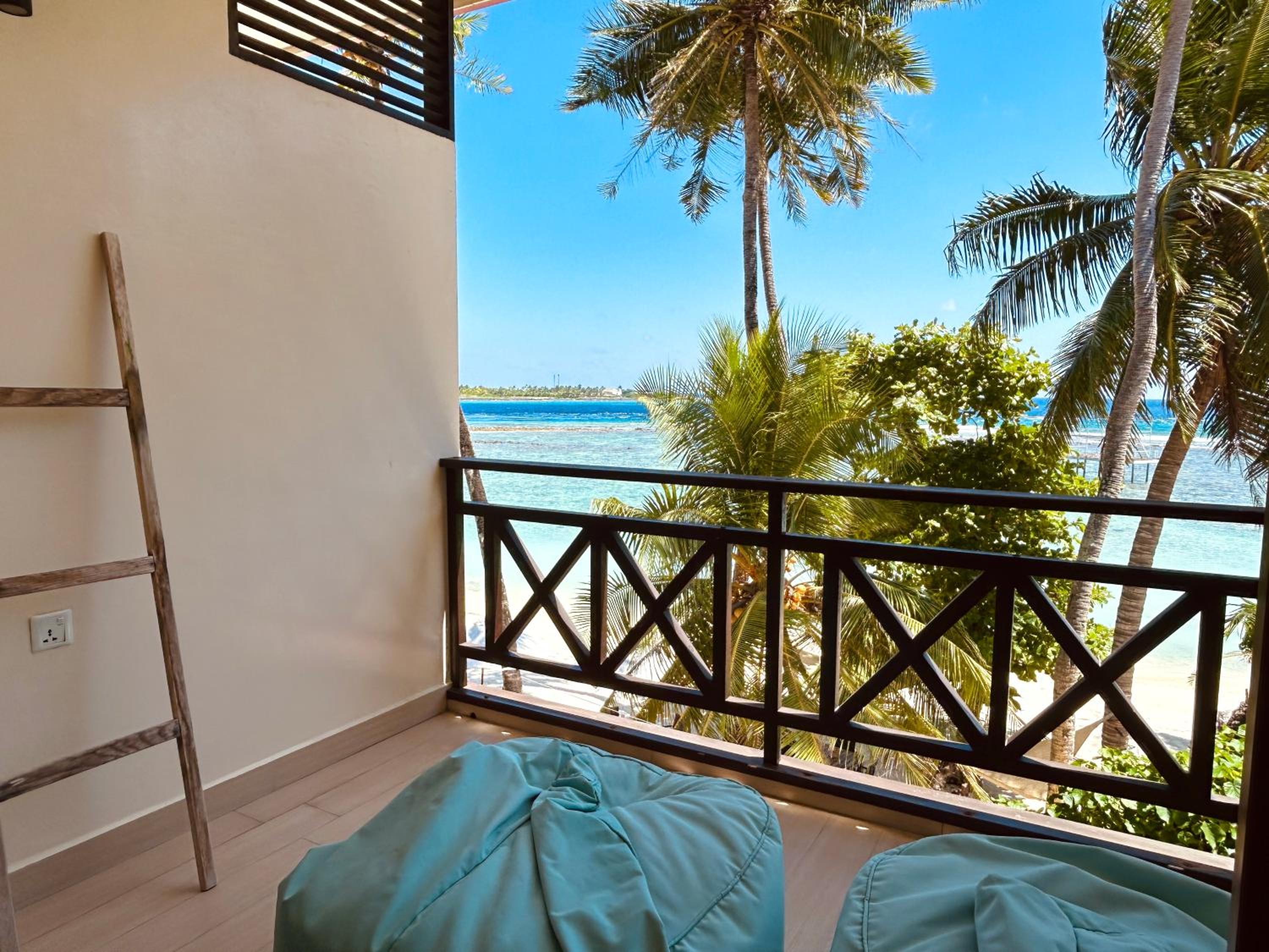 Deluxe Double or Twin Room with Ocean View photo 3