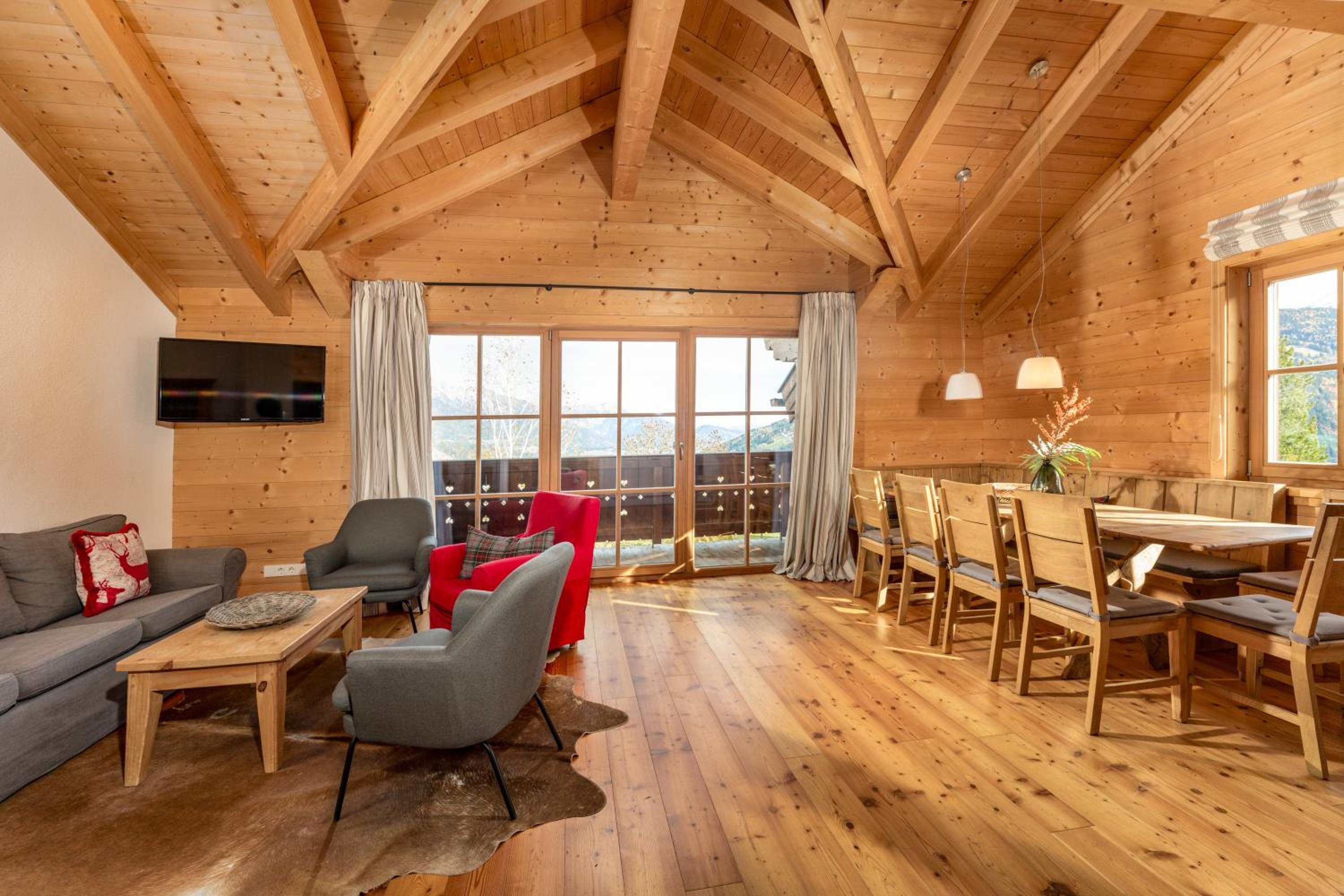 Four-Bedroom Chalet with Terrace and Balcony
