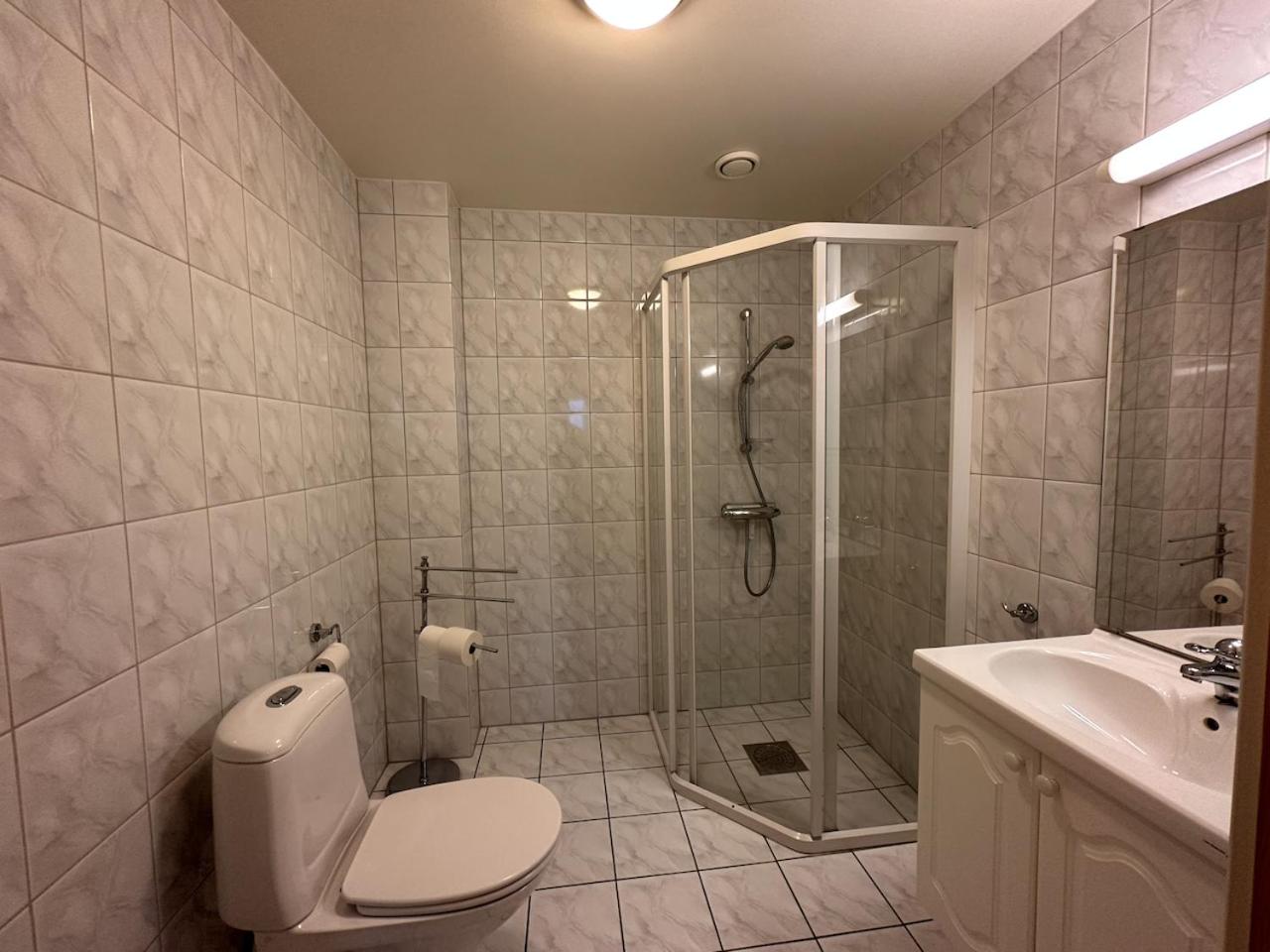 Three-Bedroom Apartment photo 2
