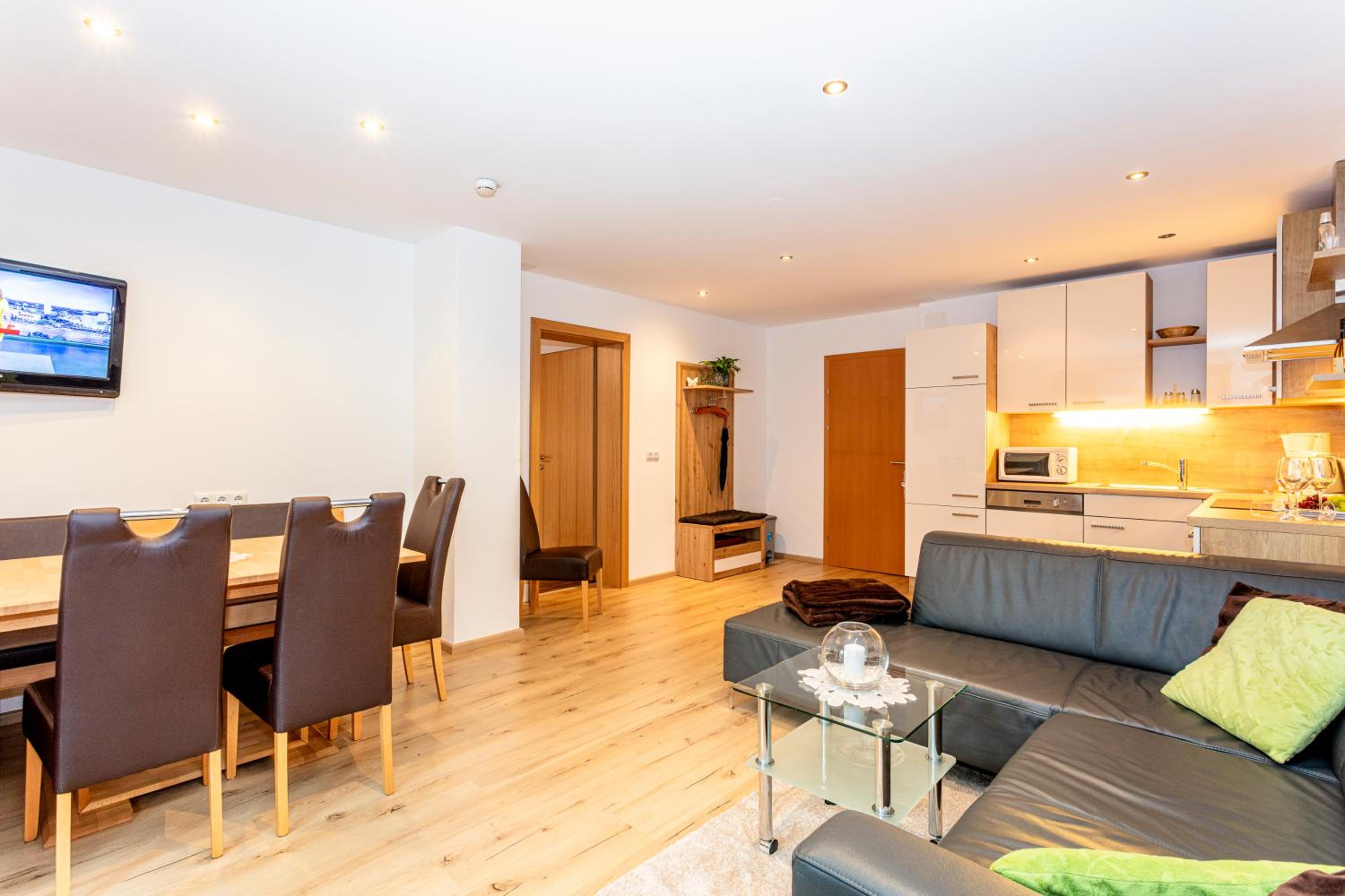 Two-Bedroom Apartment with Mountain View