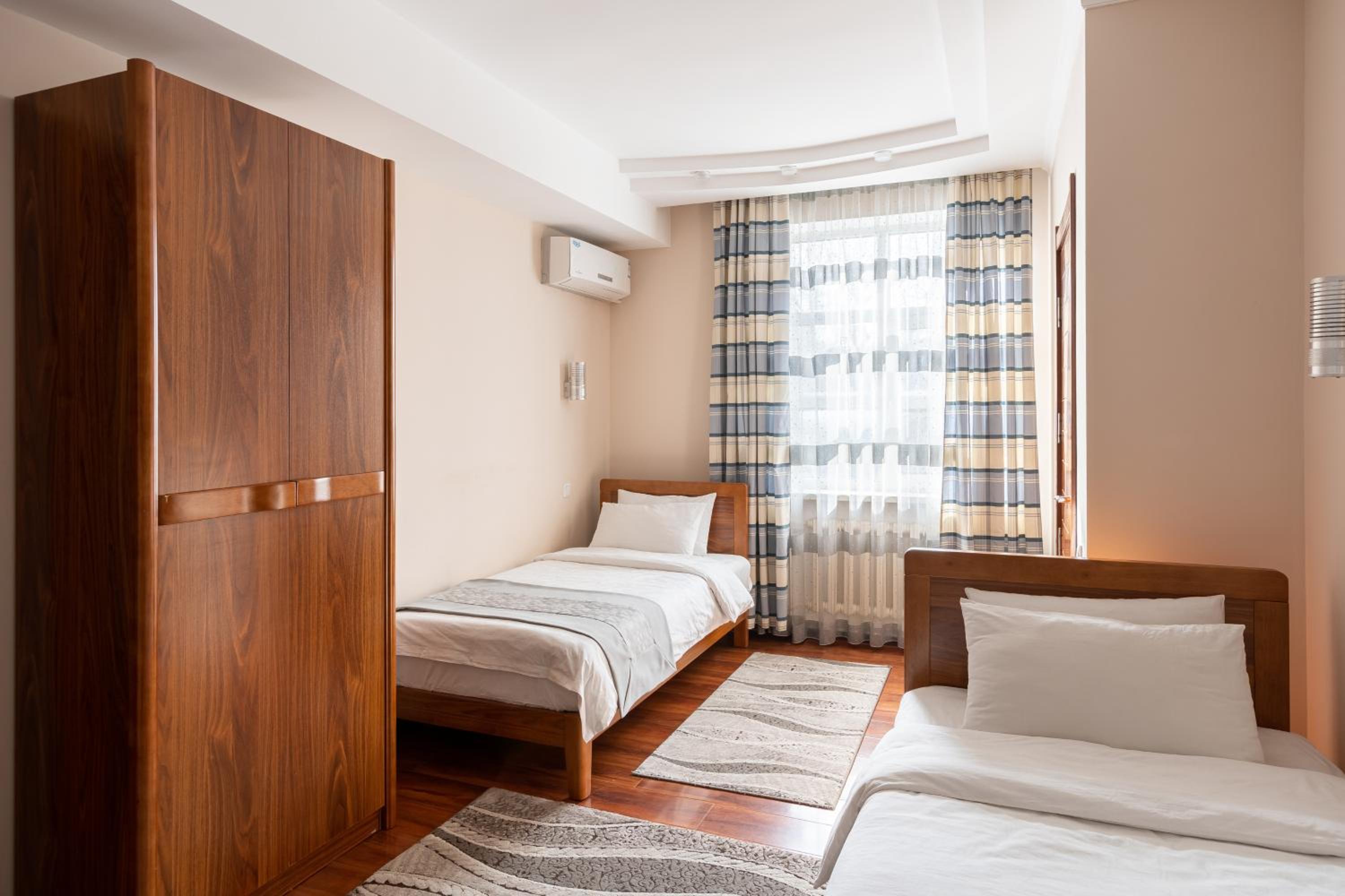 Standard Twin Room photo 3