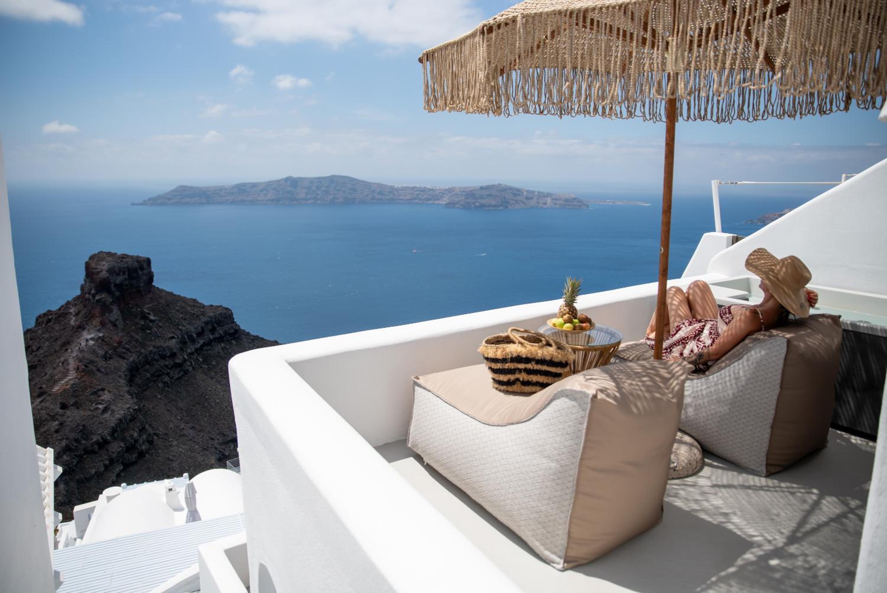 Suite with Hot Tub - Photo 5