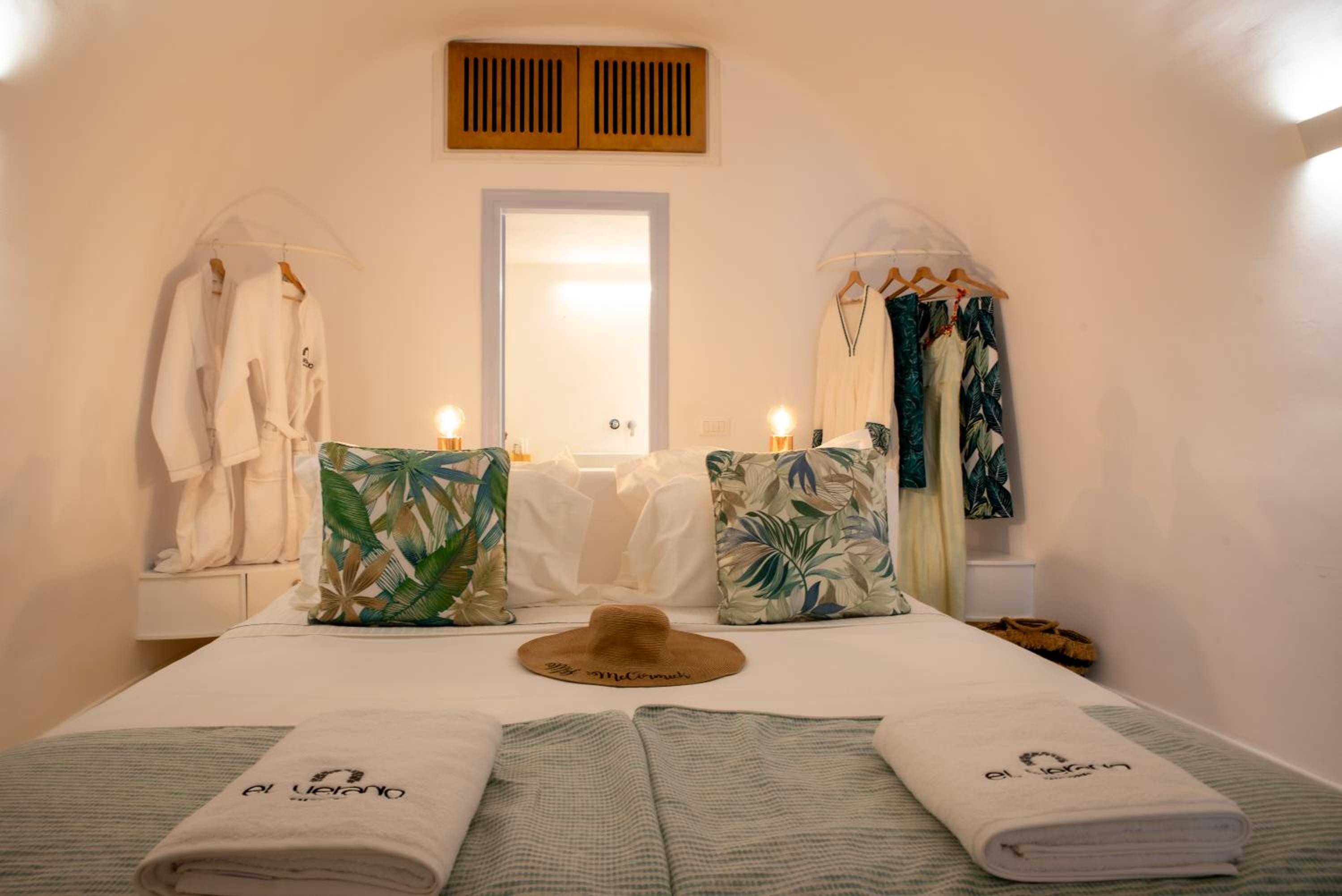 Two-Bedroom Villa with Hot Tub