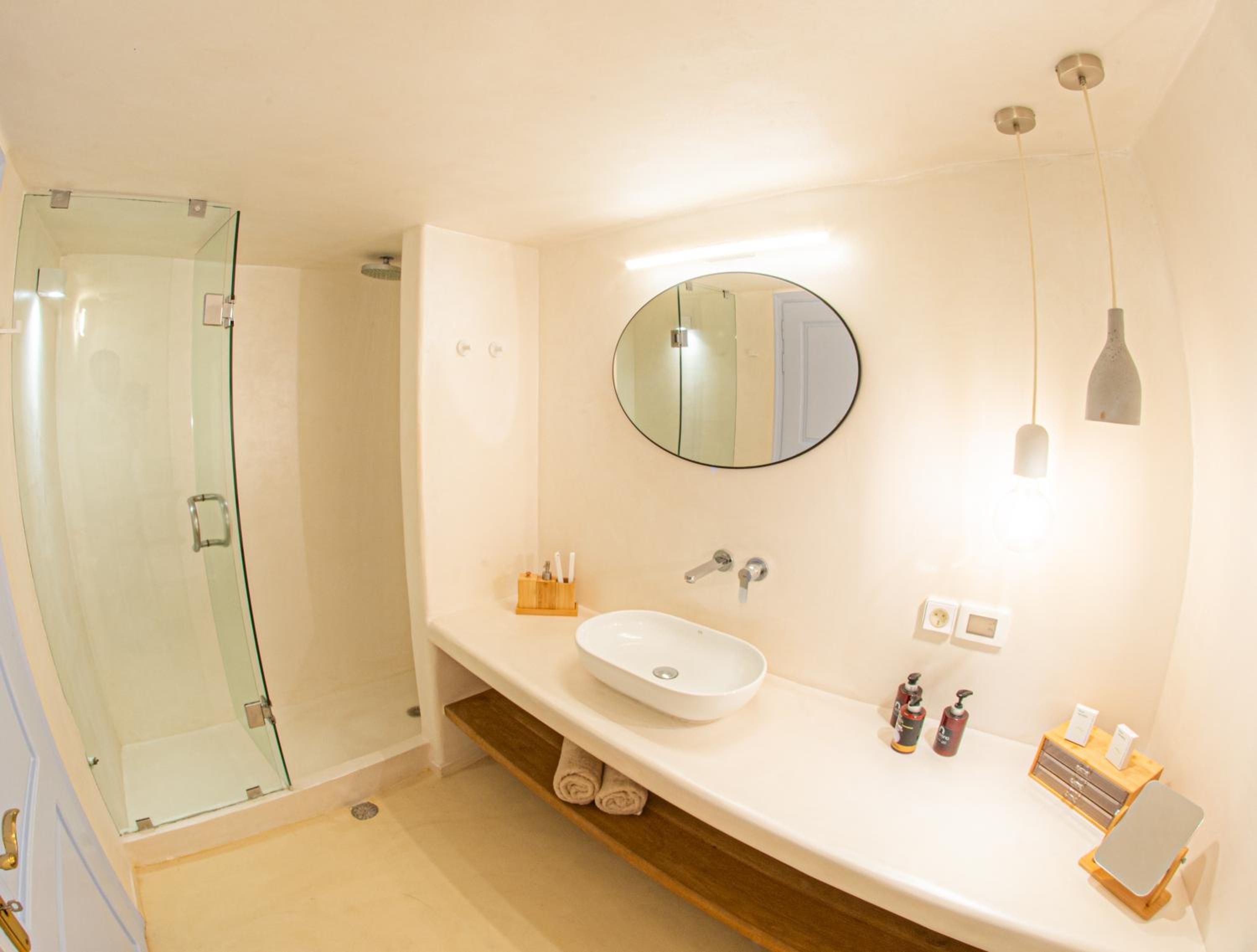 Two-Bedroom Villa with Hot Tub - Photo 23