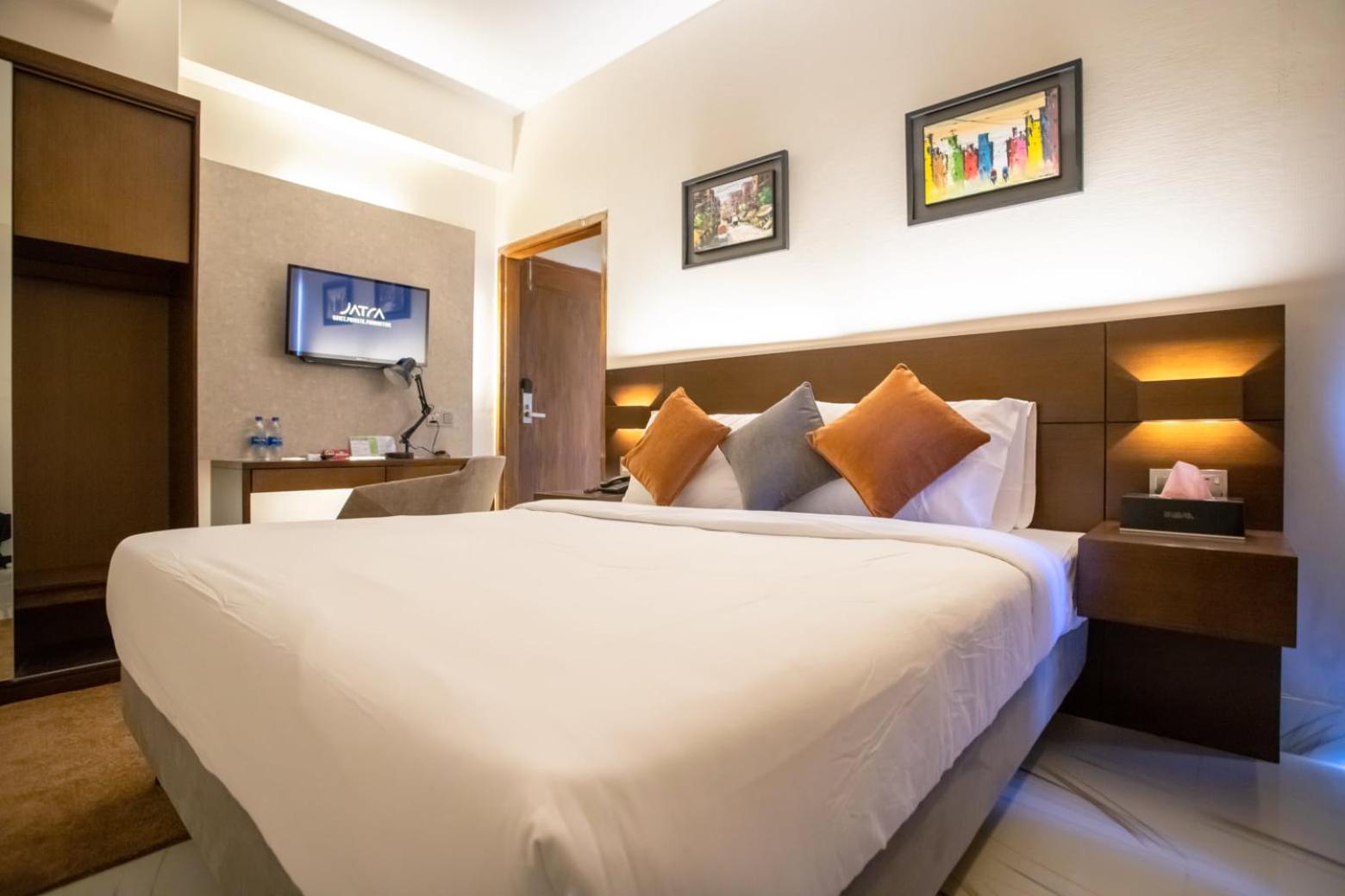 Deluxe Room - Photo 2