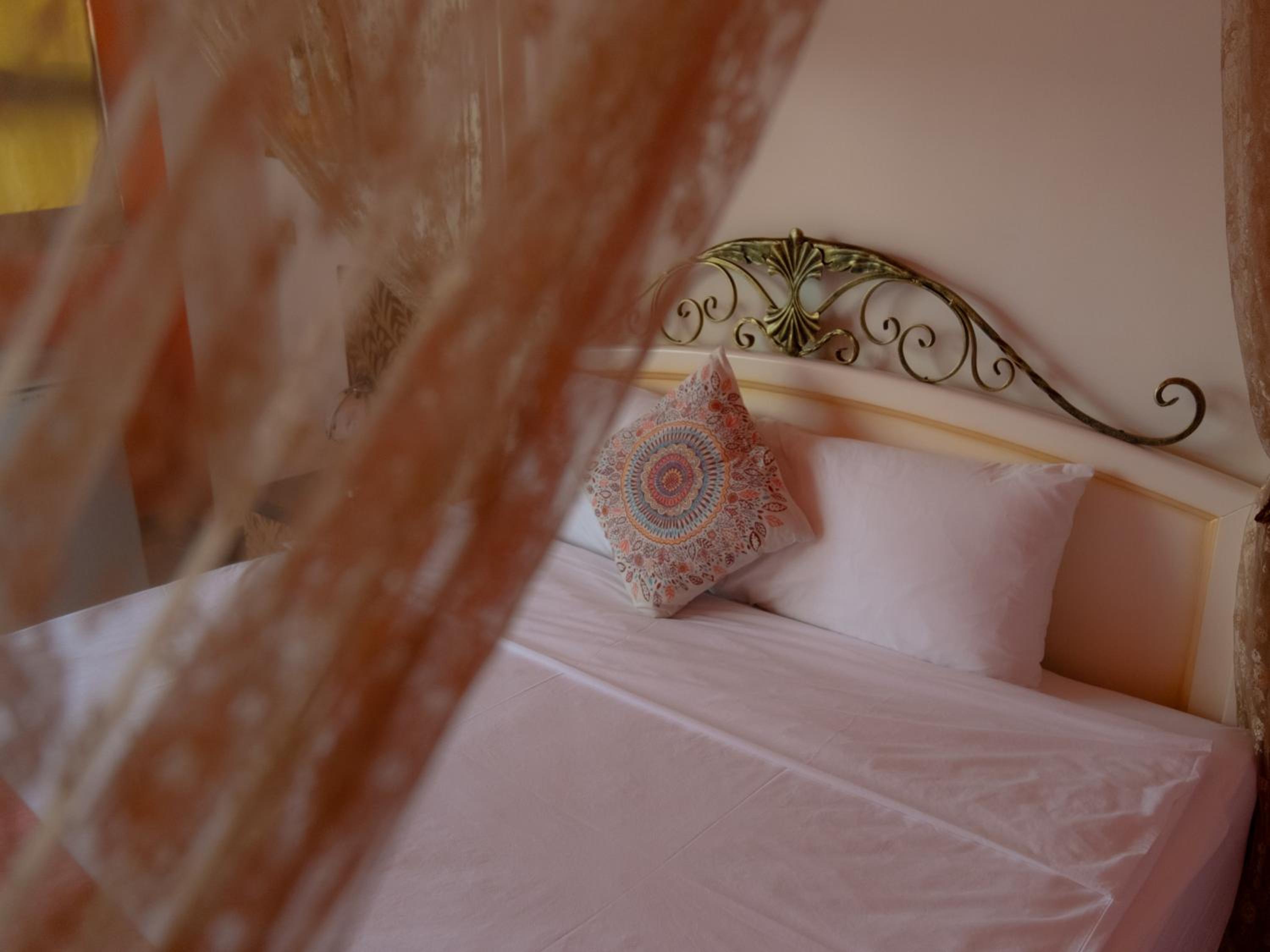 Queen Room with Balcony photo 2