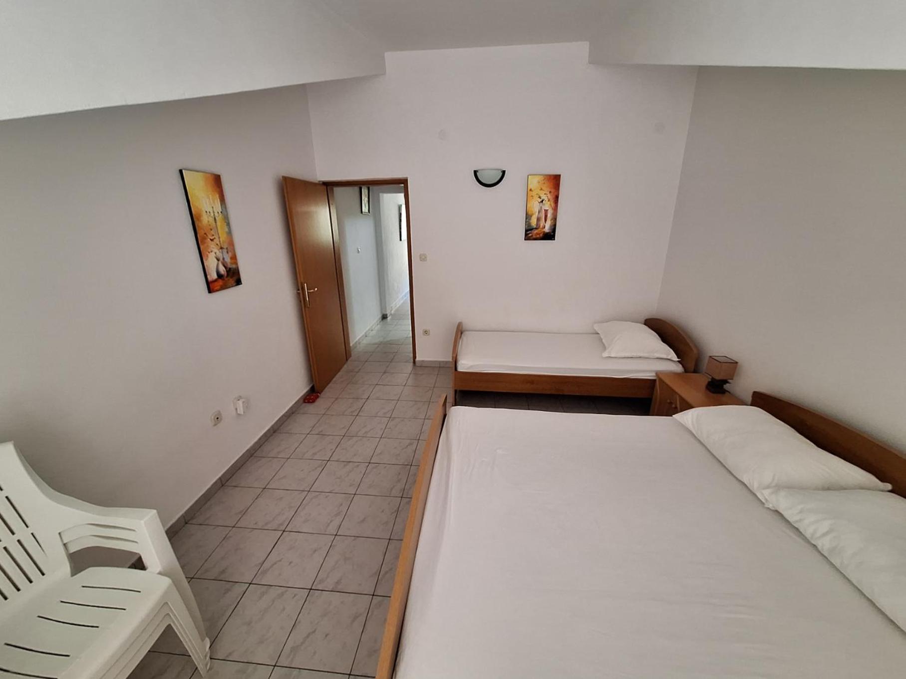 One-Bedroom Apartment with Balcony and Sea View photo 1