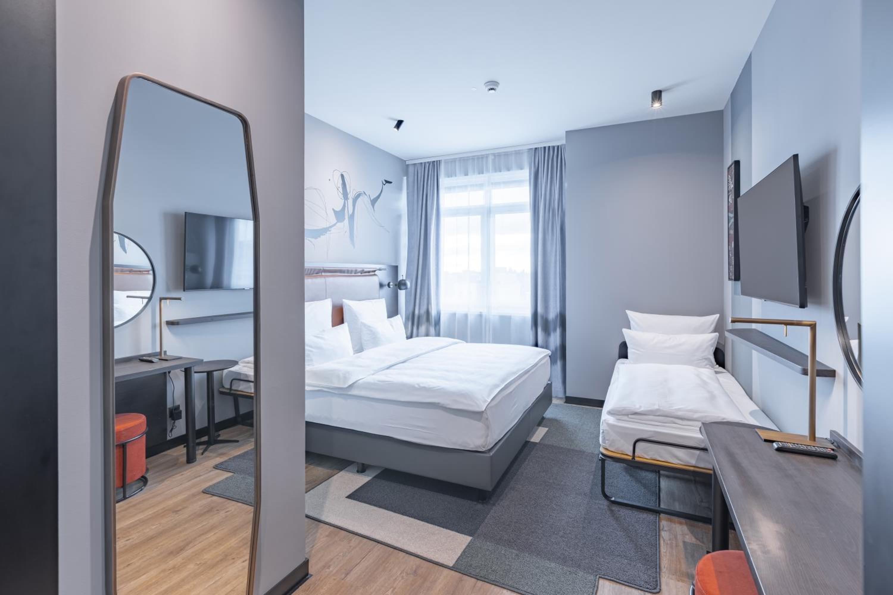 Business Triple King Room photo 1
