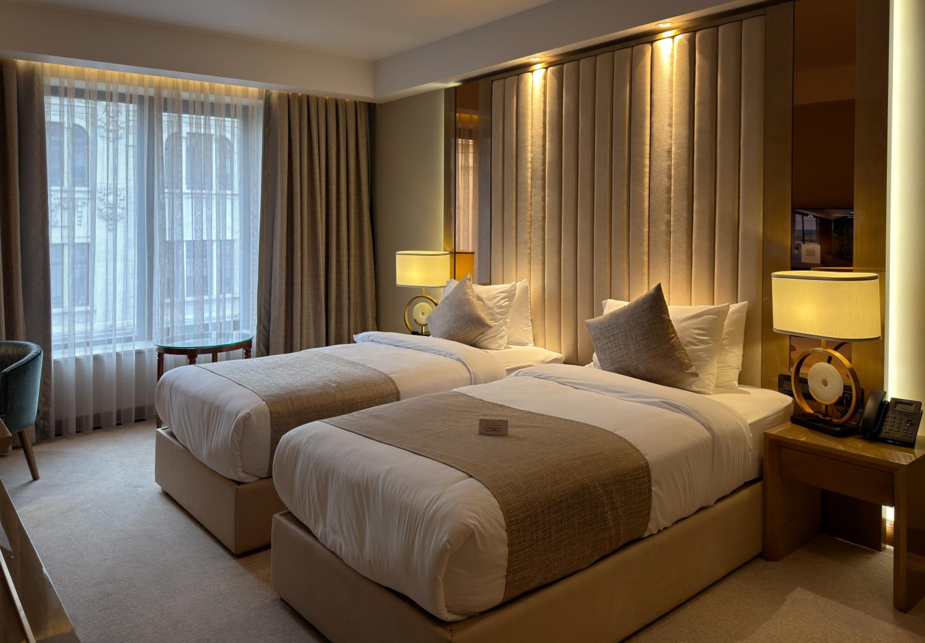 Deluxe Suite