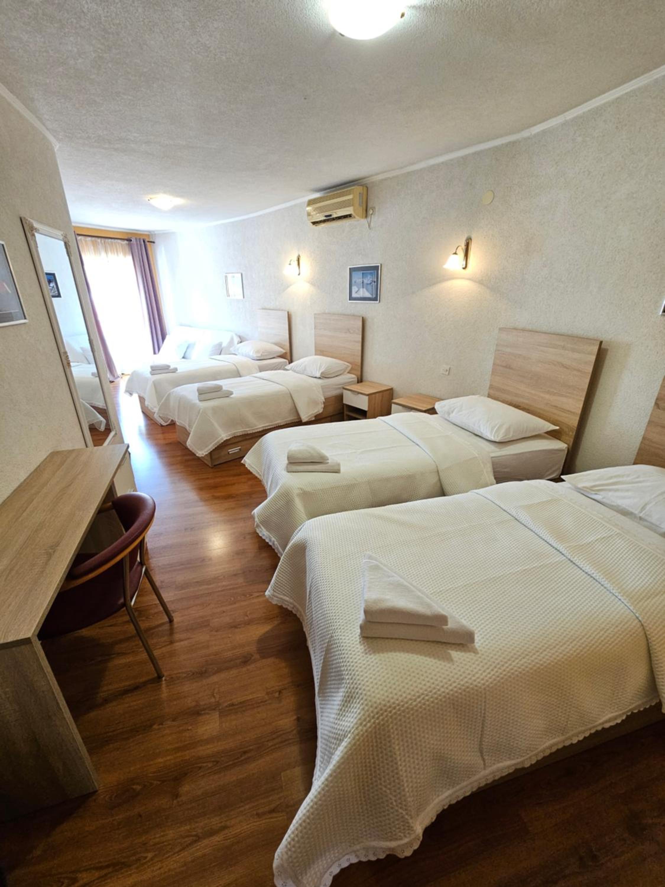 Comfort Quadruple Room