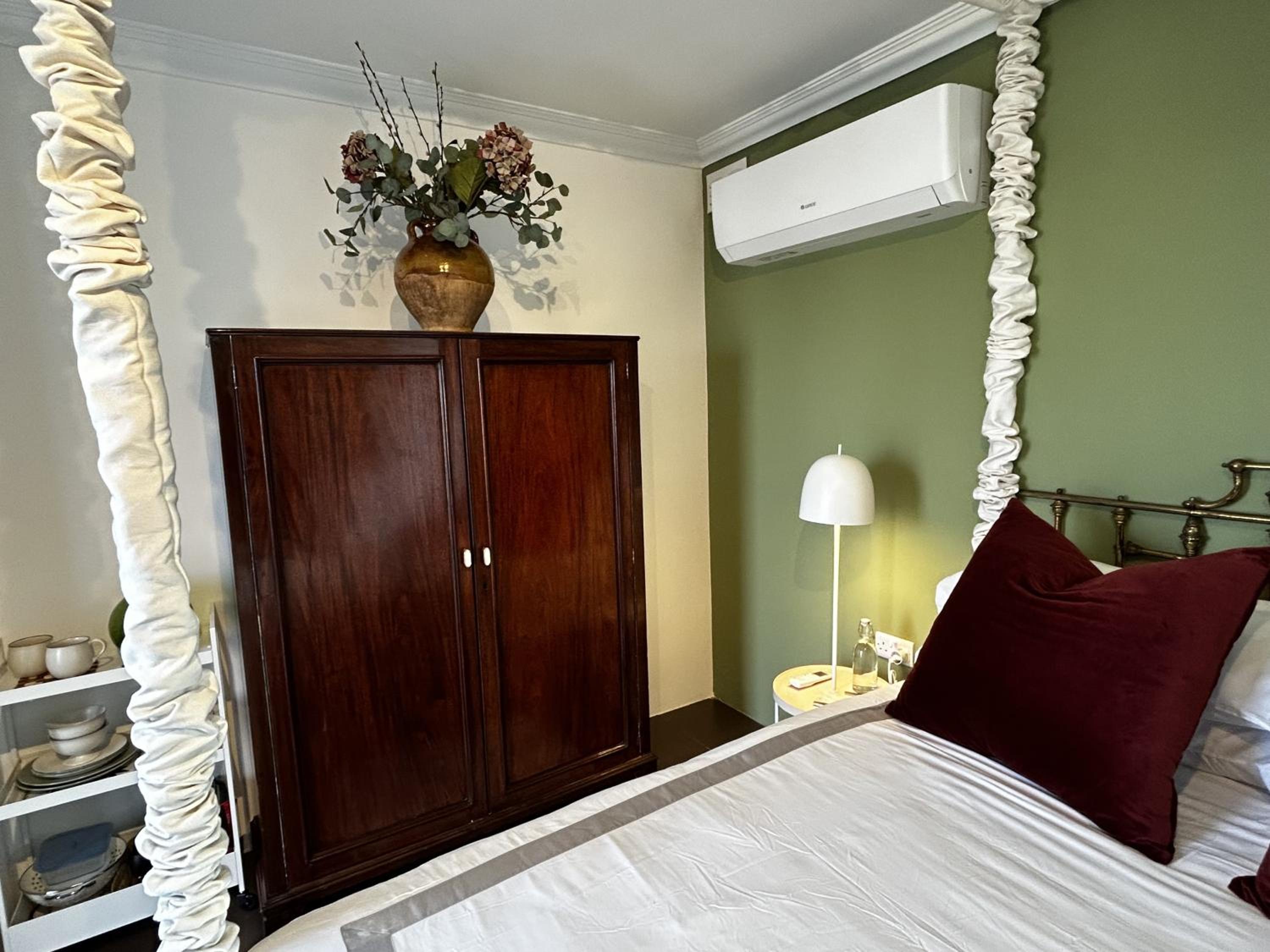 Double Room with Private Bathroom photo 2