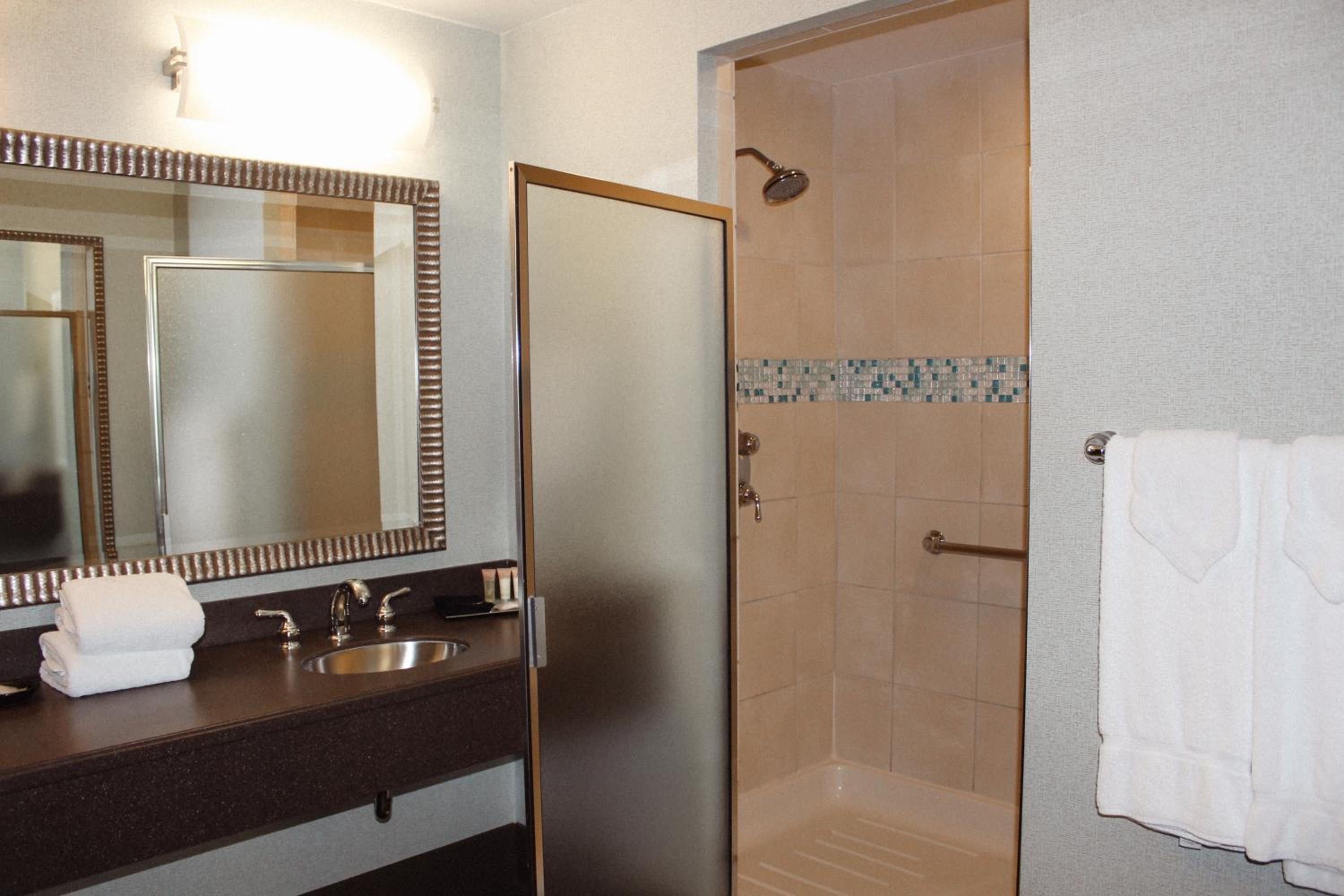 Executive King Room - Photo 2
