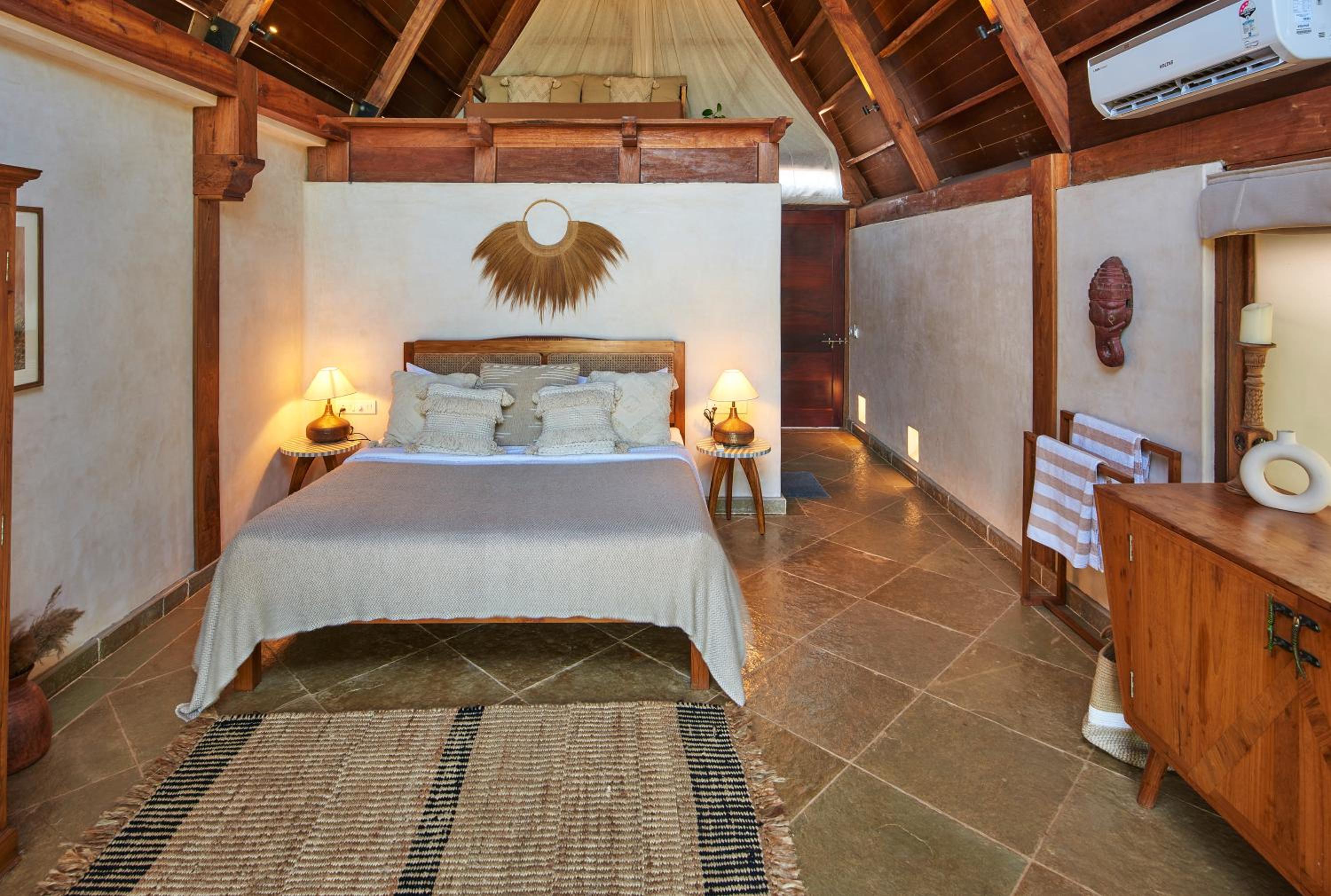 Deluxe Double Room with Balcony and Sea View - Photo 5