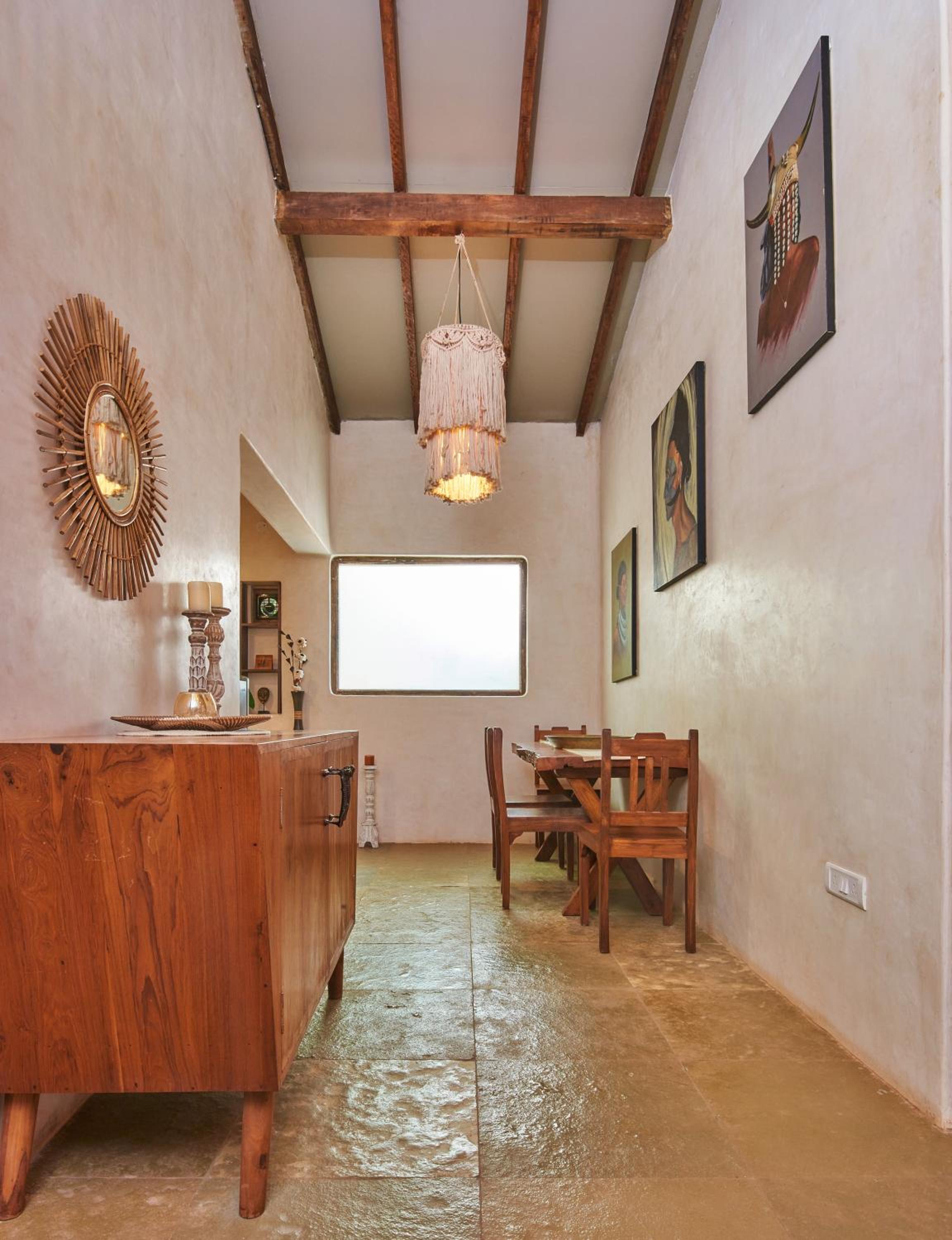 Two-Bedroom Bungalow - Photo 2