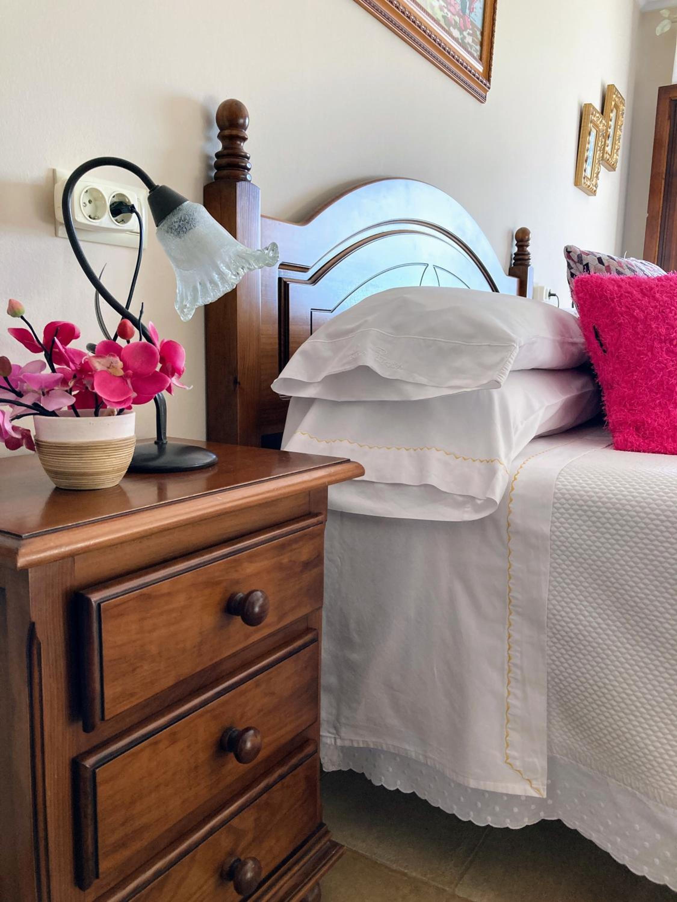 Double Room - Photo 9