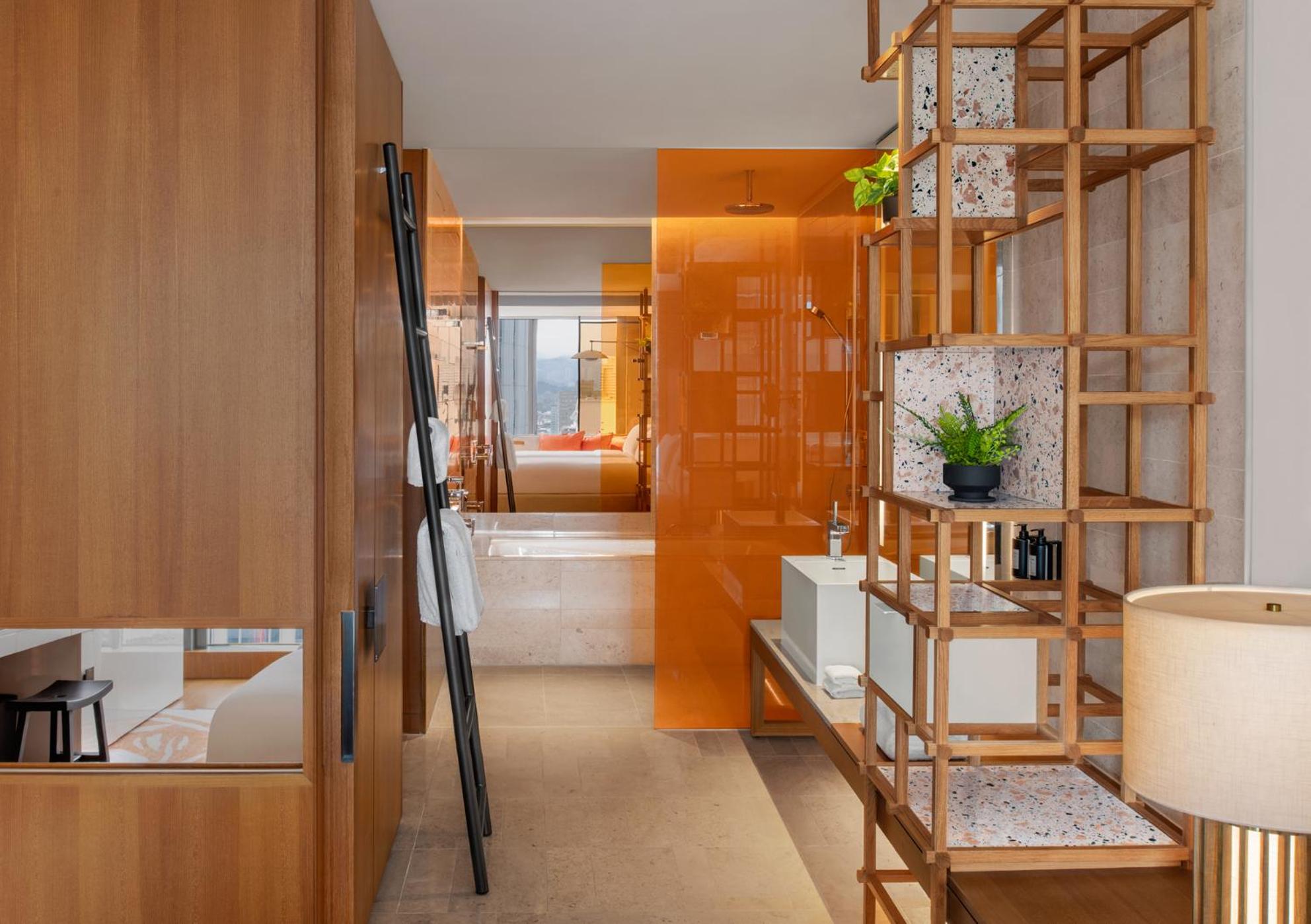 Spectacular Room, Guest room, 1 King, TAIPEI 101 view - Photo 4