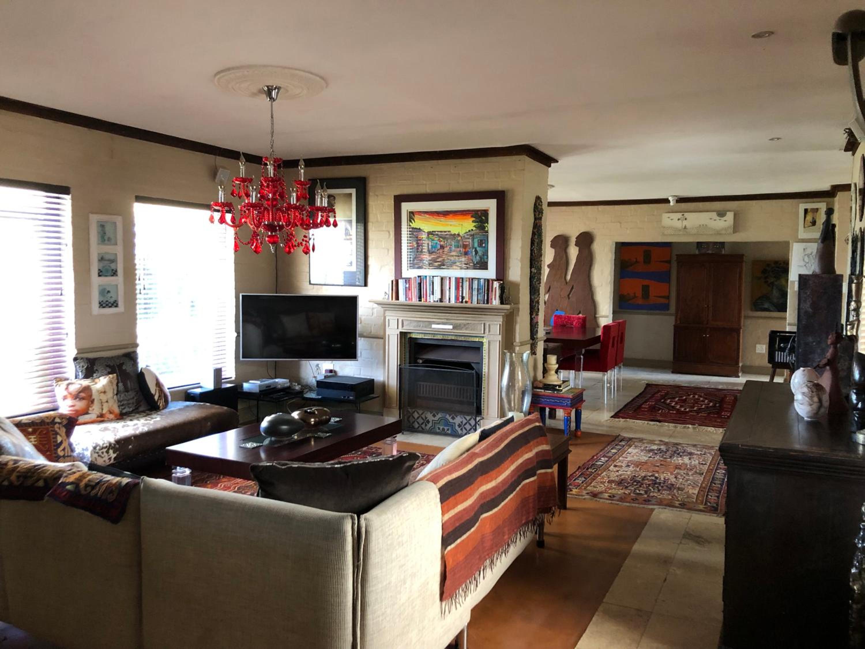 Three-Bedroom House photo 1