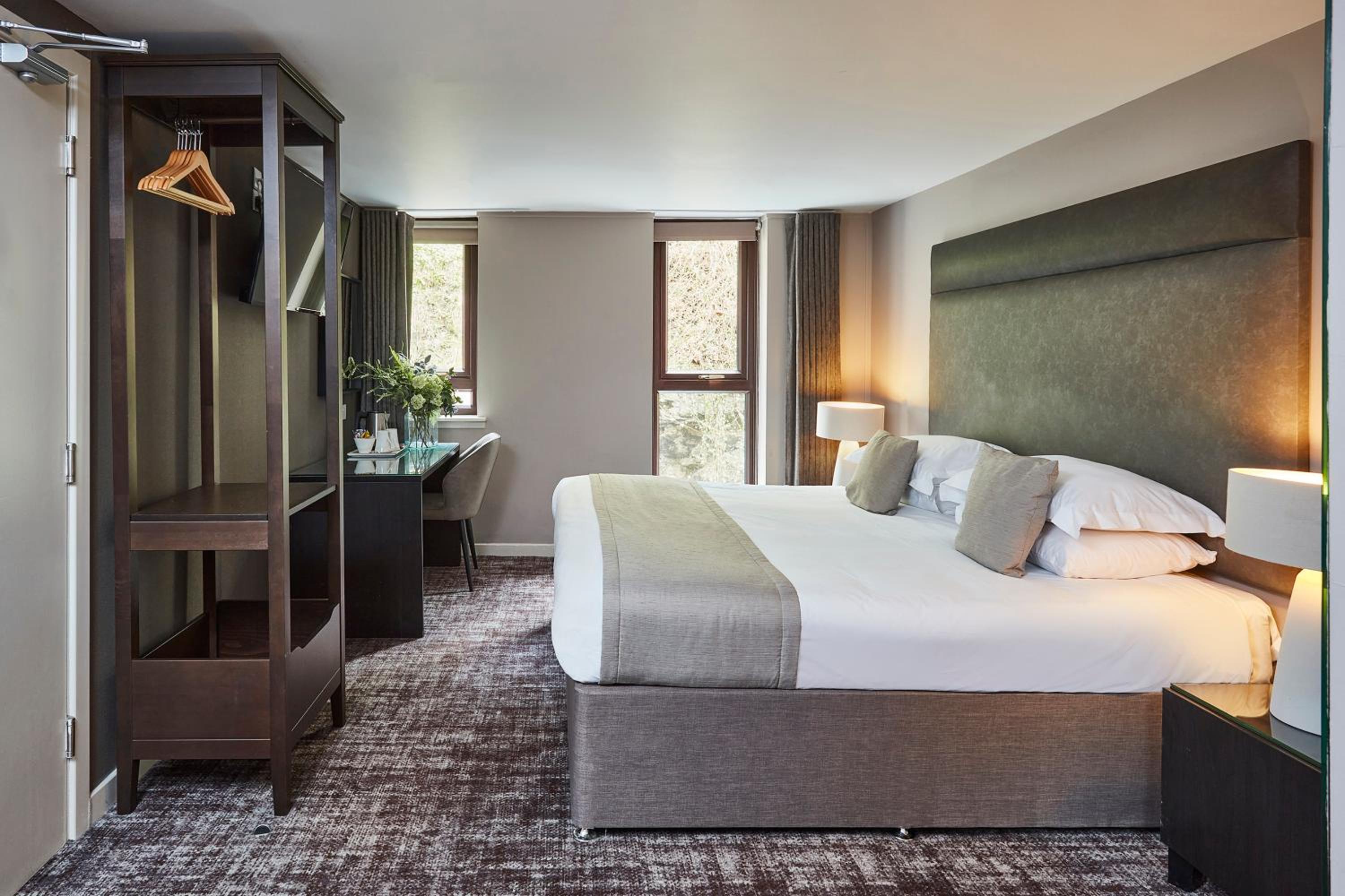 Luxury Double or Twin Room photo 2