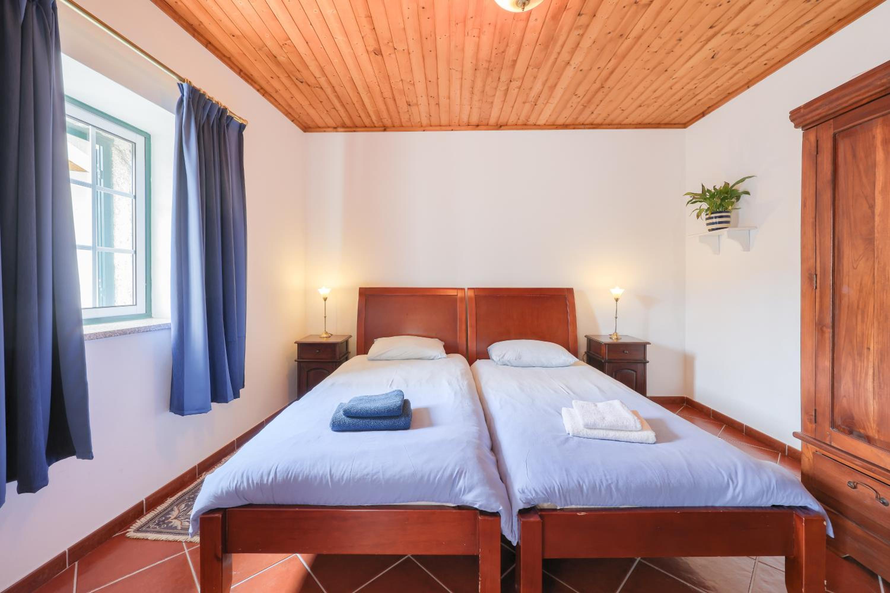One-Bedroom House photo 1