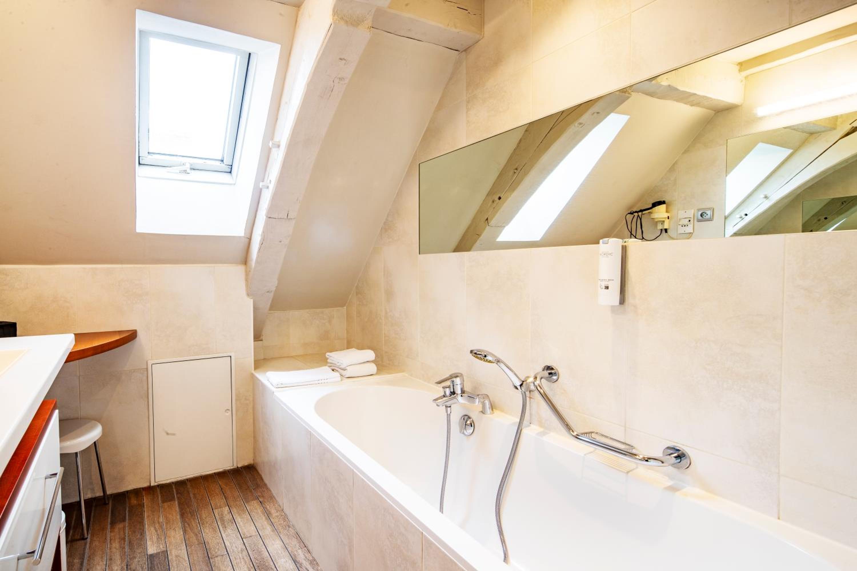 Superior Double Room Romantique - Photo 4