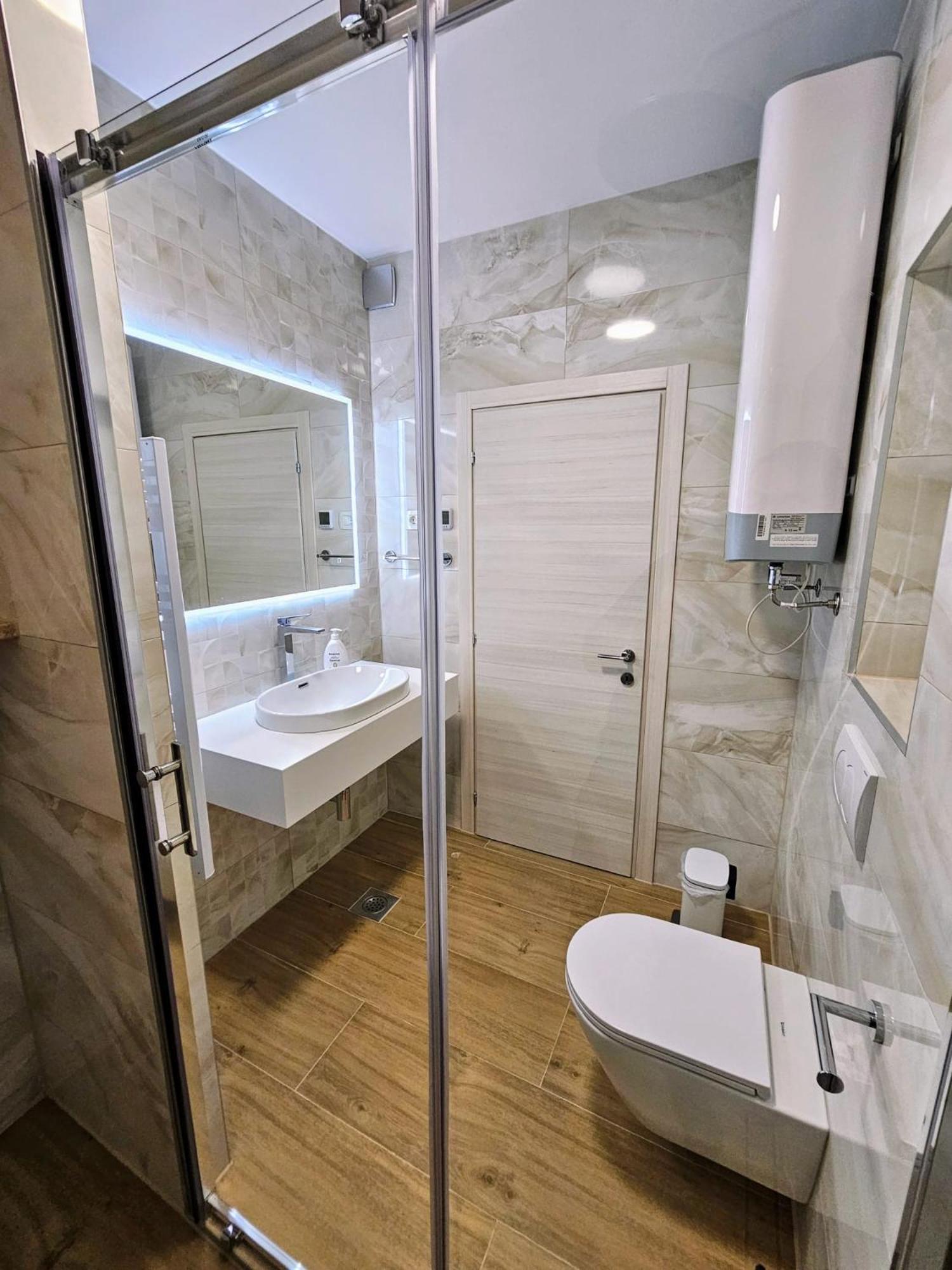 Three-Bedroom Apartment - 9 photo 3